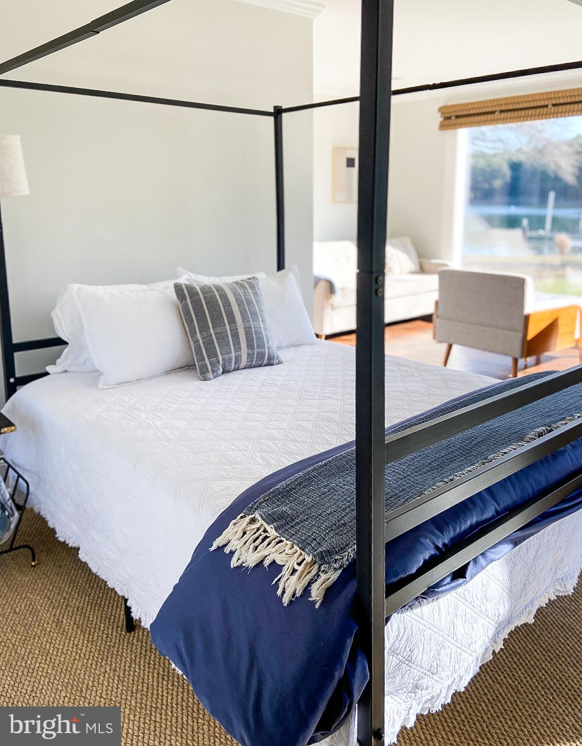 EASTON - Residential