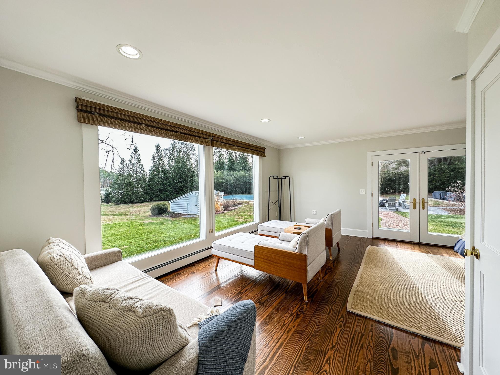 EASTON - Residential