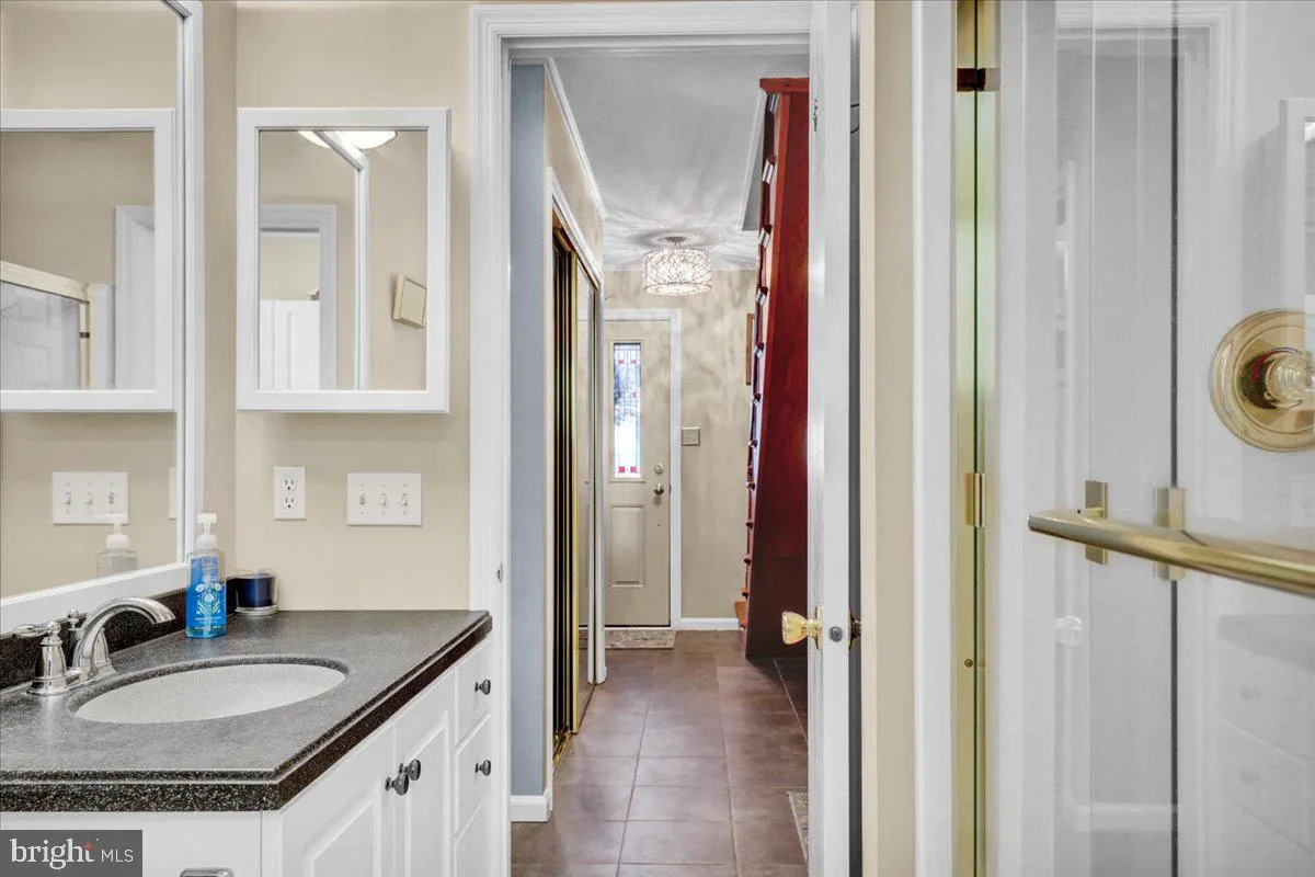 Mountville, Pennsylvania 17554, United States, 3 Bedrooms Bedrooms, ,2 BathroomsBathrooms,Residential,Active,199727