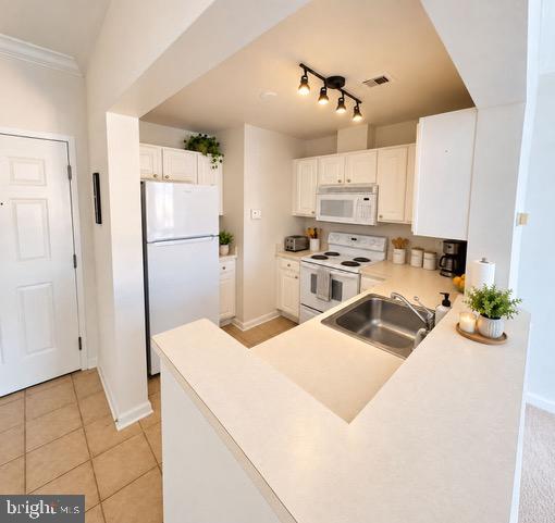 23 PIERSIDE DRIVE 211