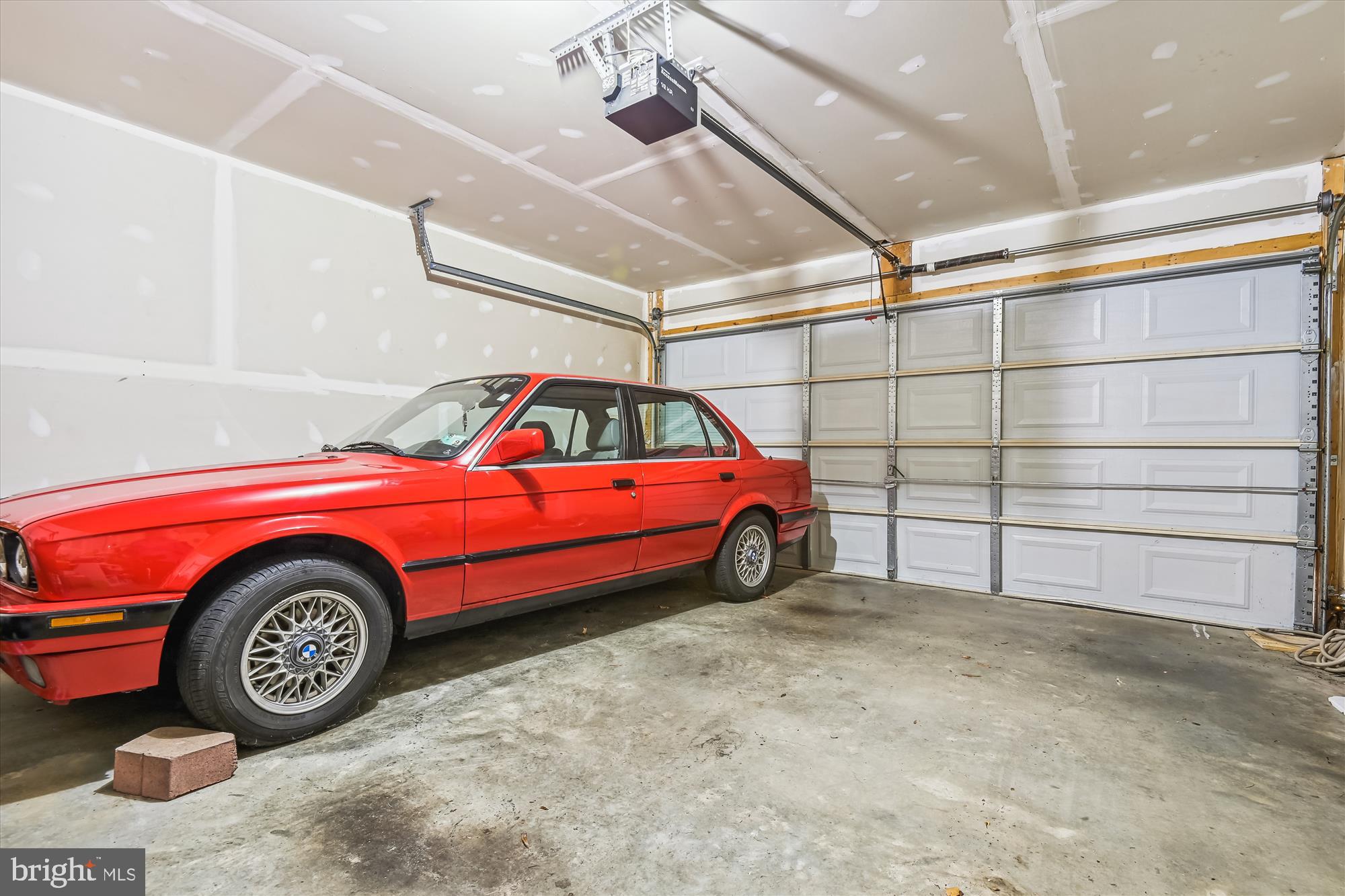 MILLHOUSE CREEK - Residential