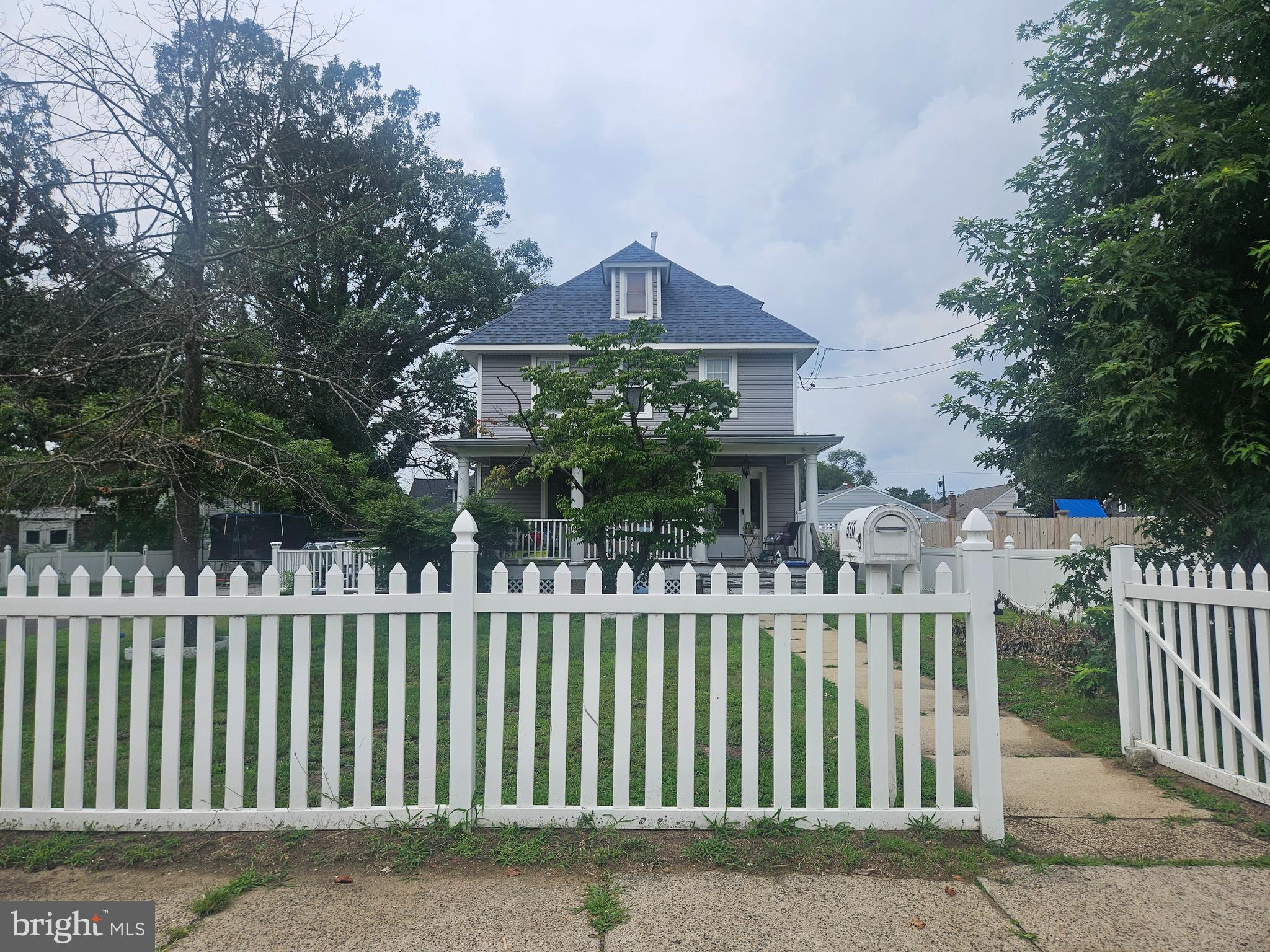 560 S FAIRVIEW STREET