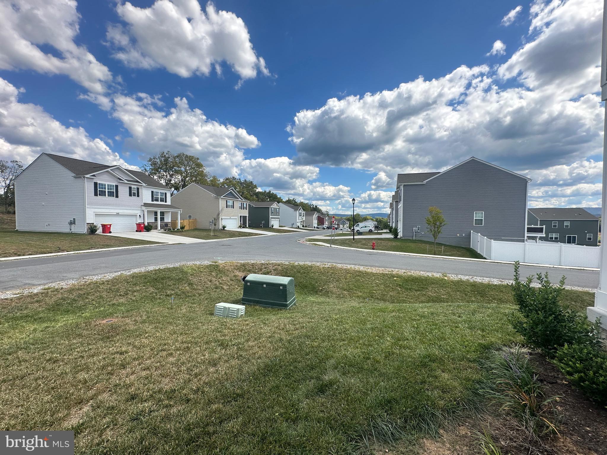 MAGNOLIA SPRINGS - Residential Lease