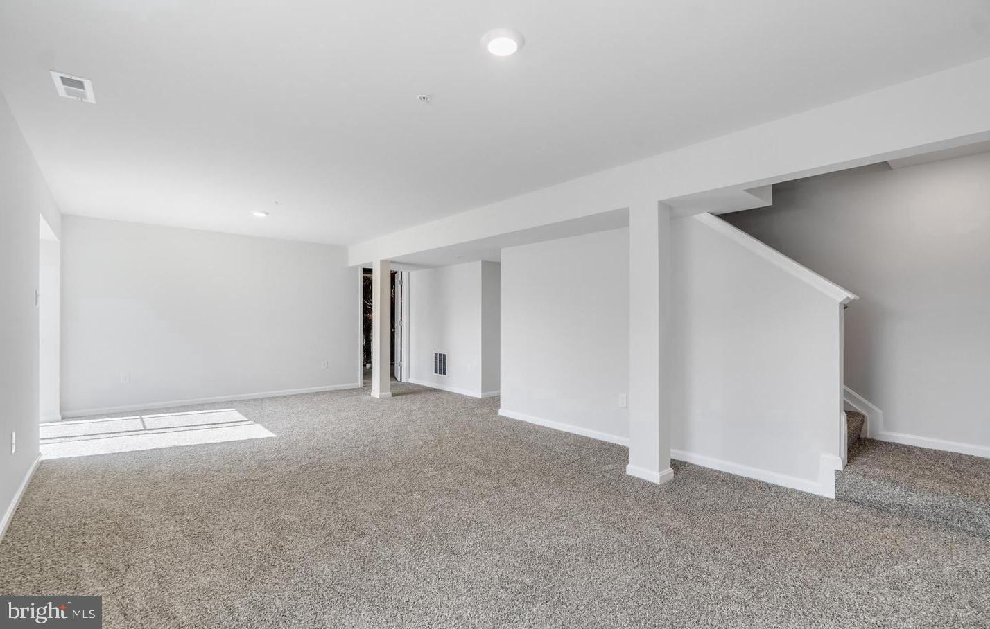 MAGNOLIA SPRINGS - Residential Lease