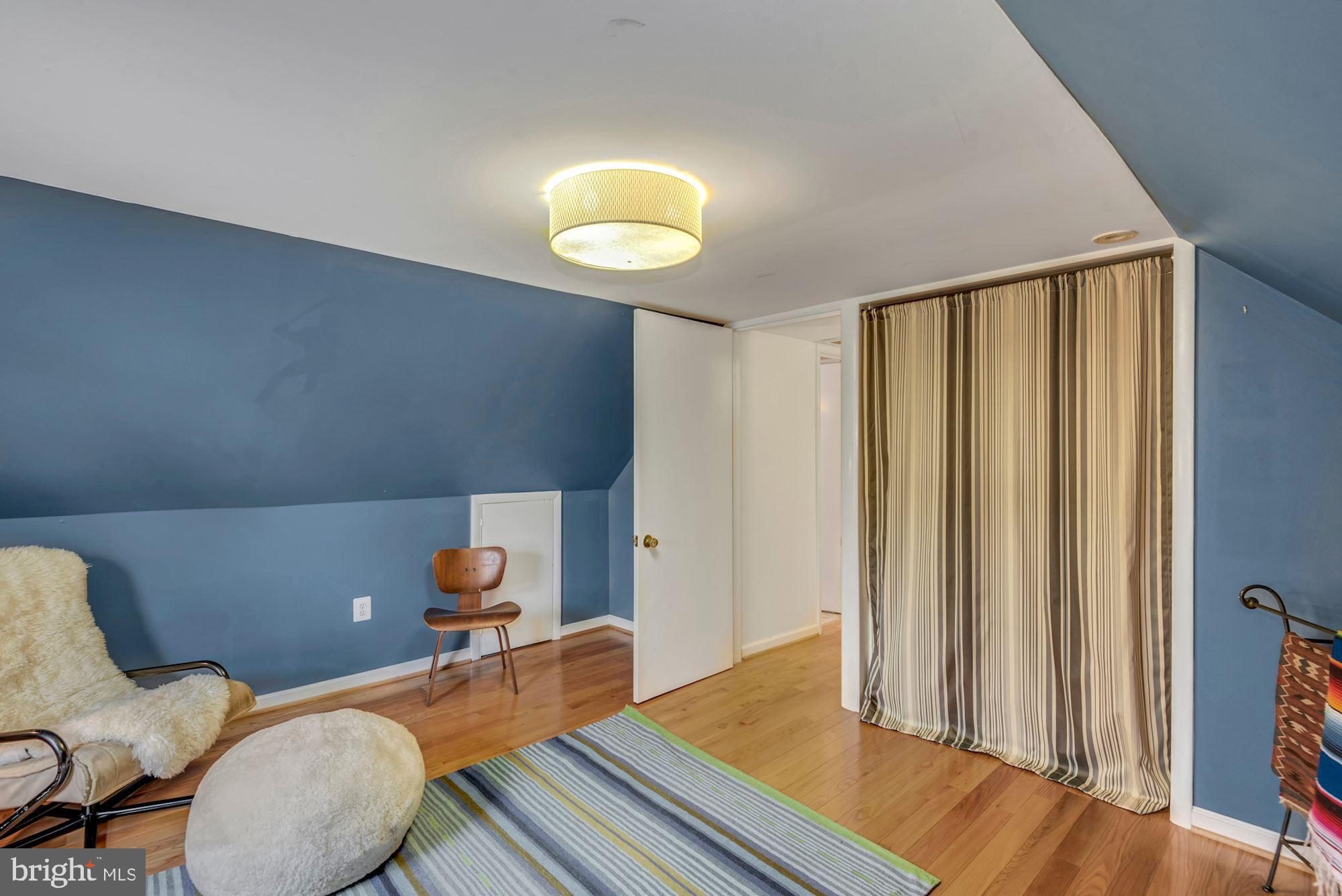 CLAREMONT - Residential