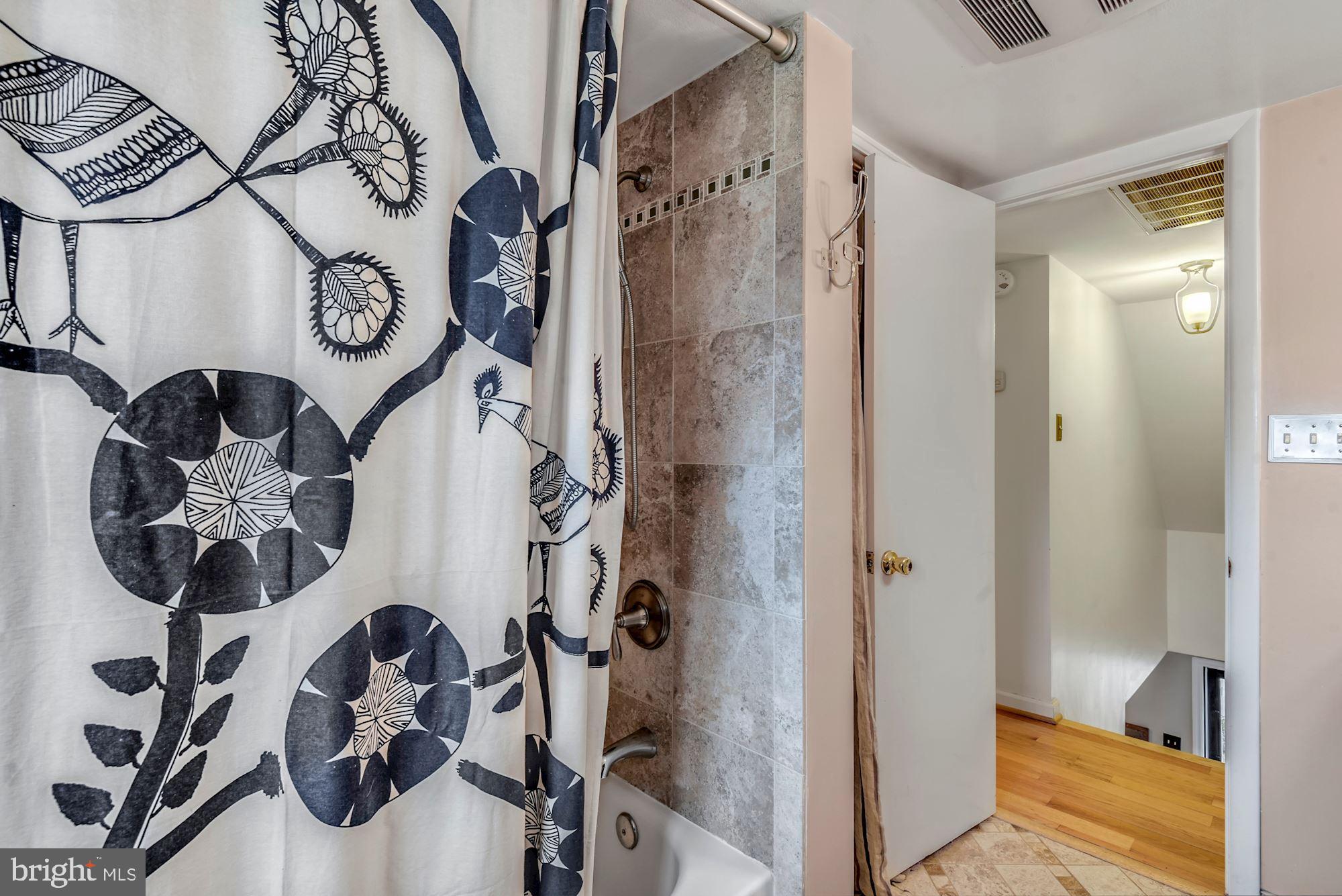 CLAREMONT - Residential