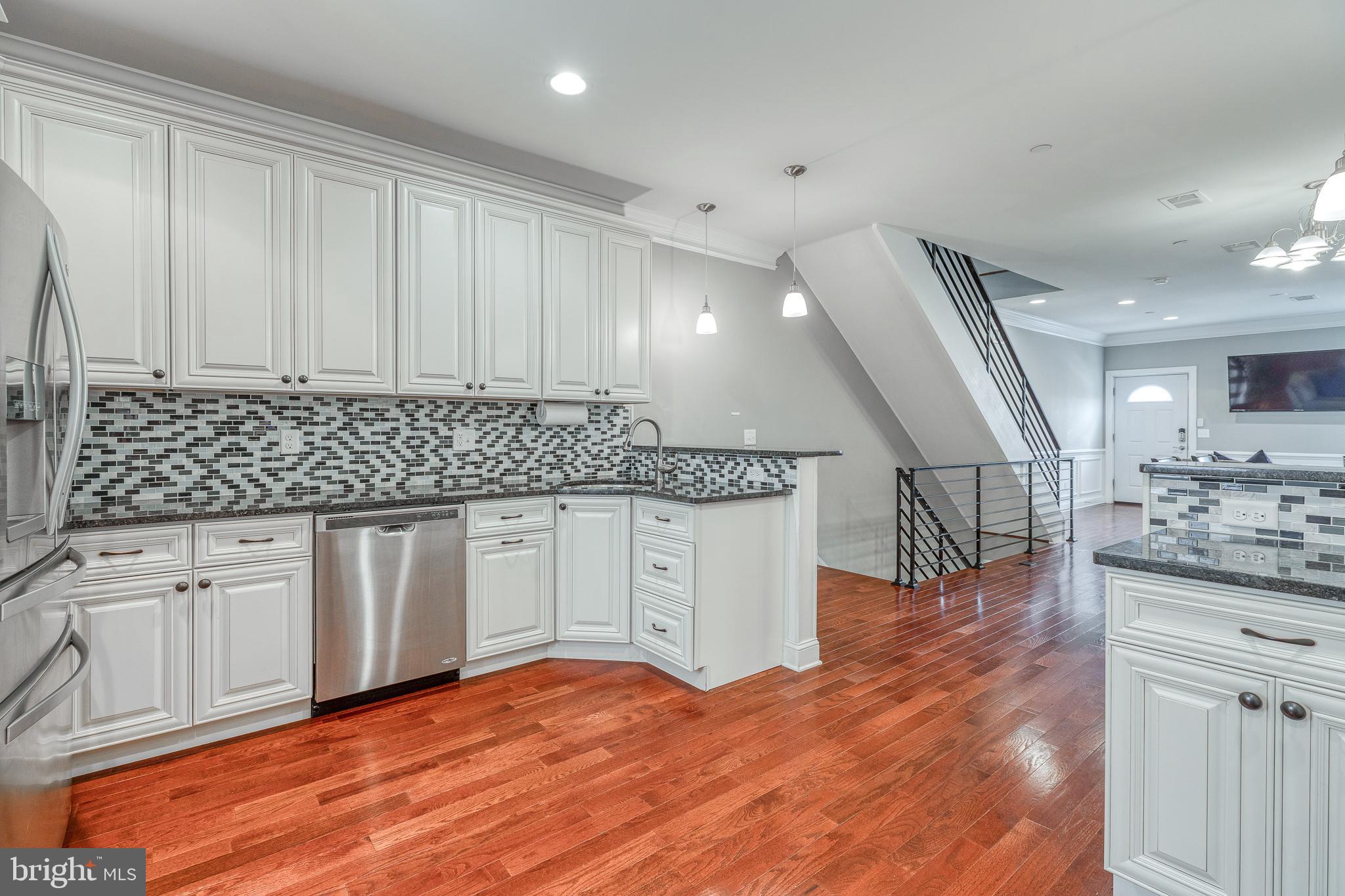 PASSYUNK SQUARE - Residential