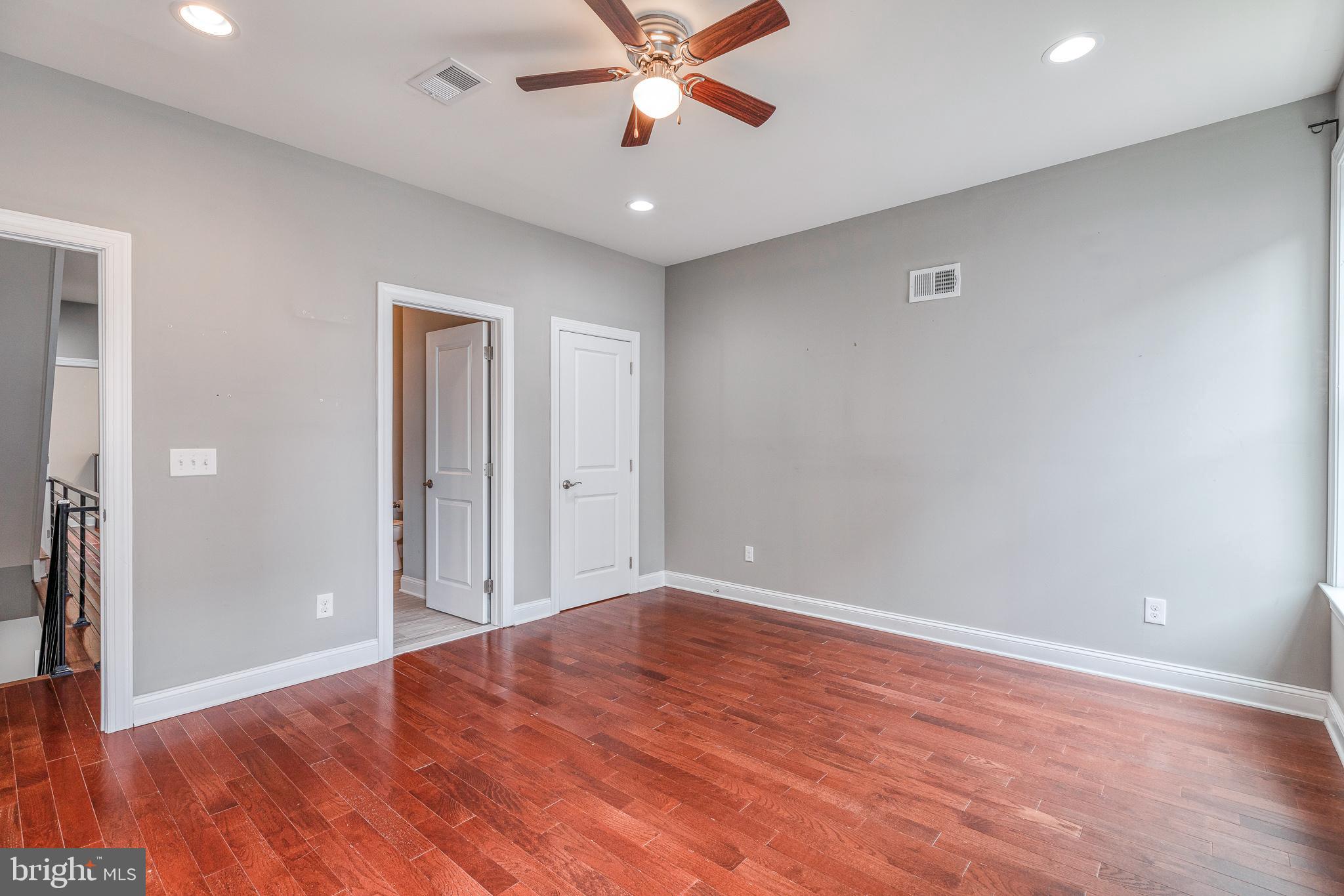 PASSYUNK SQUARE - Residential