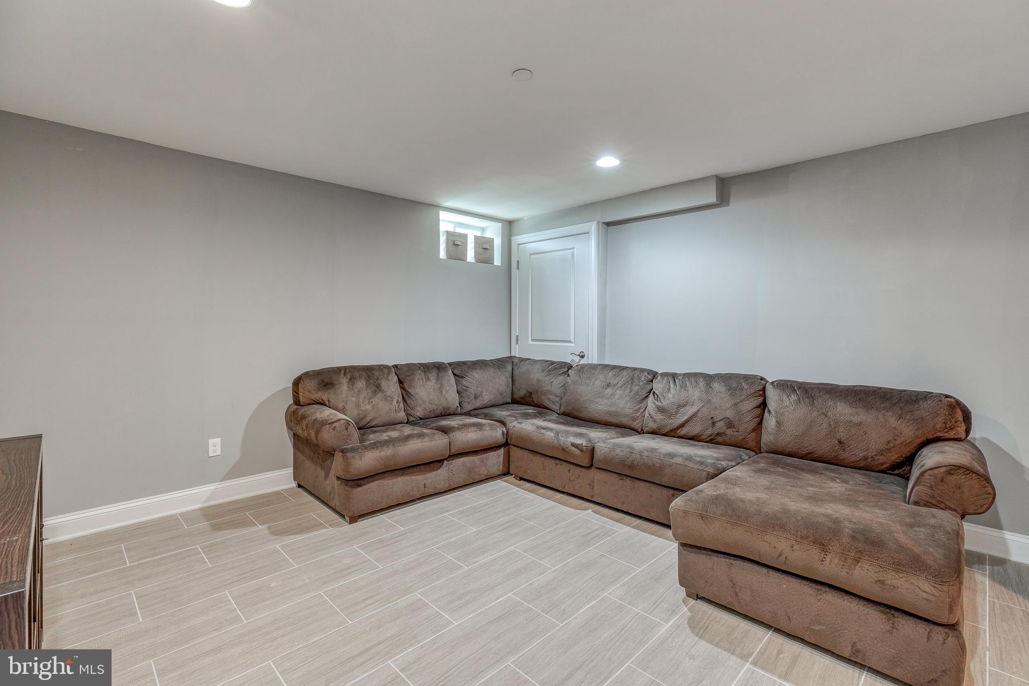 PASSYUNK SQUARE - Residential