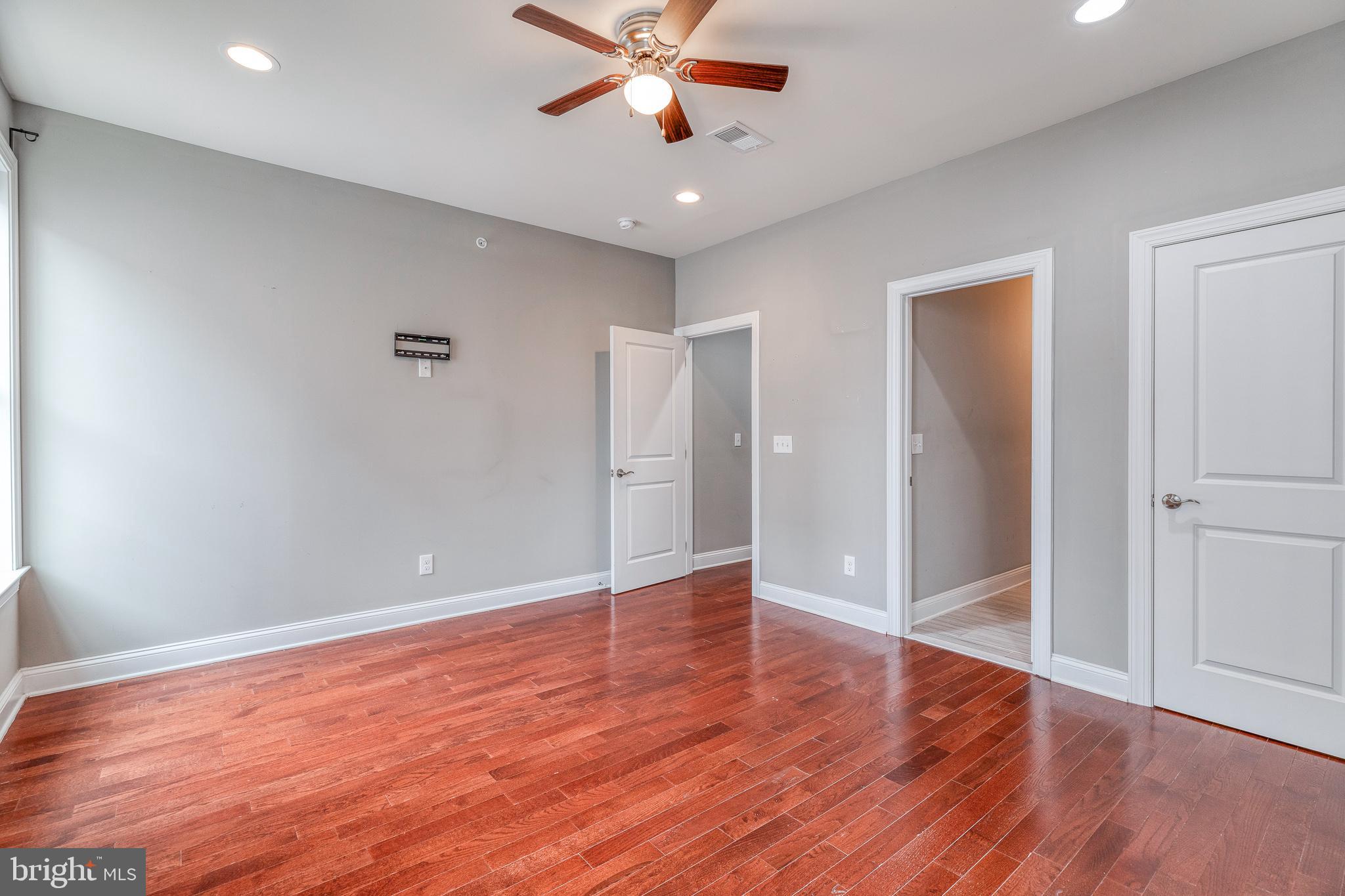 PASSYUNK SQUARE - Residential