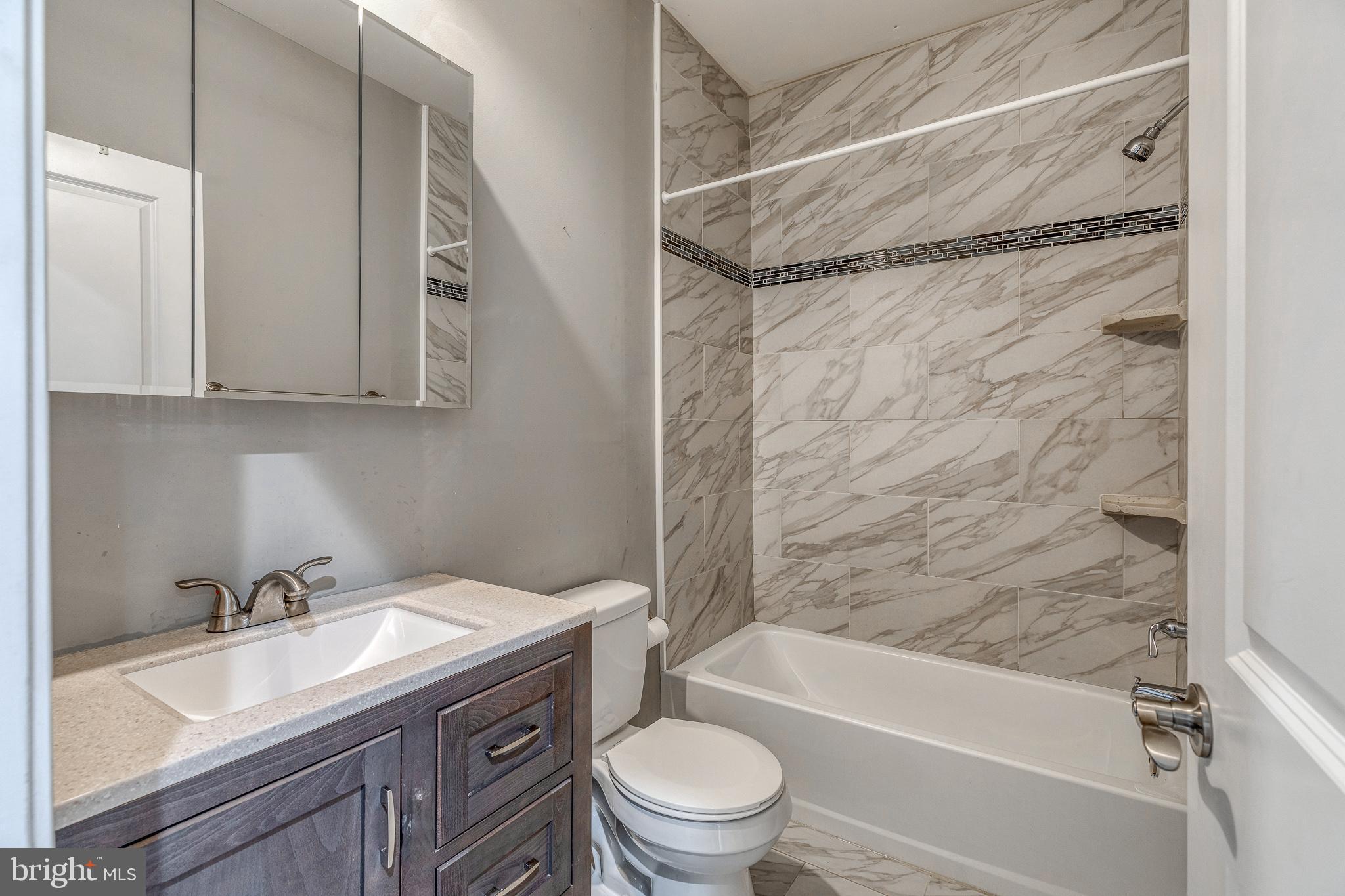 PASSYUNK SQUARE - Residential