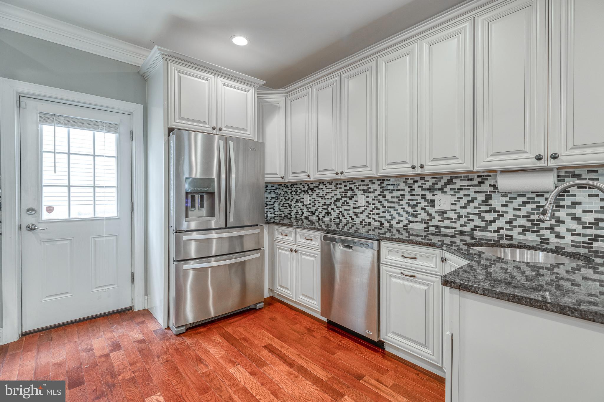 PASSYUNK SQUARE - Residential