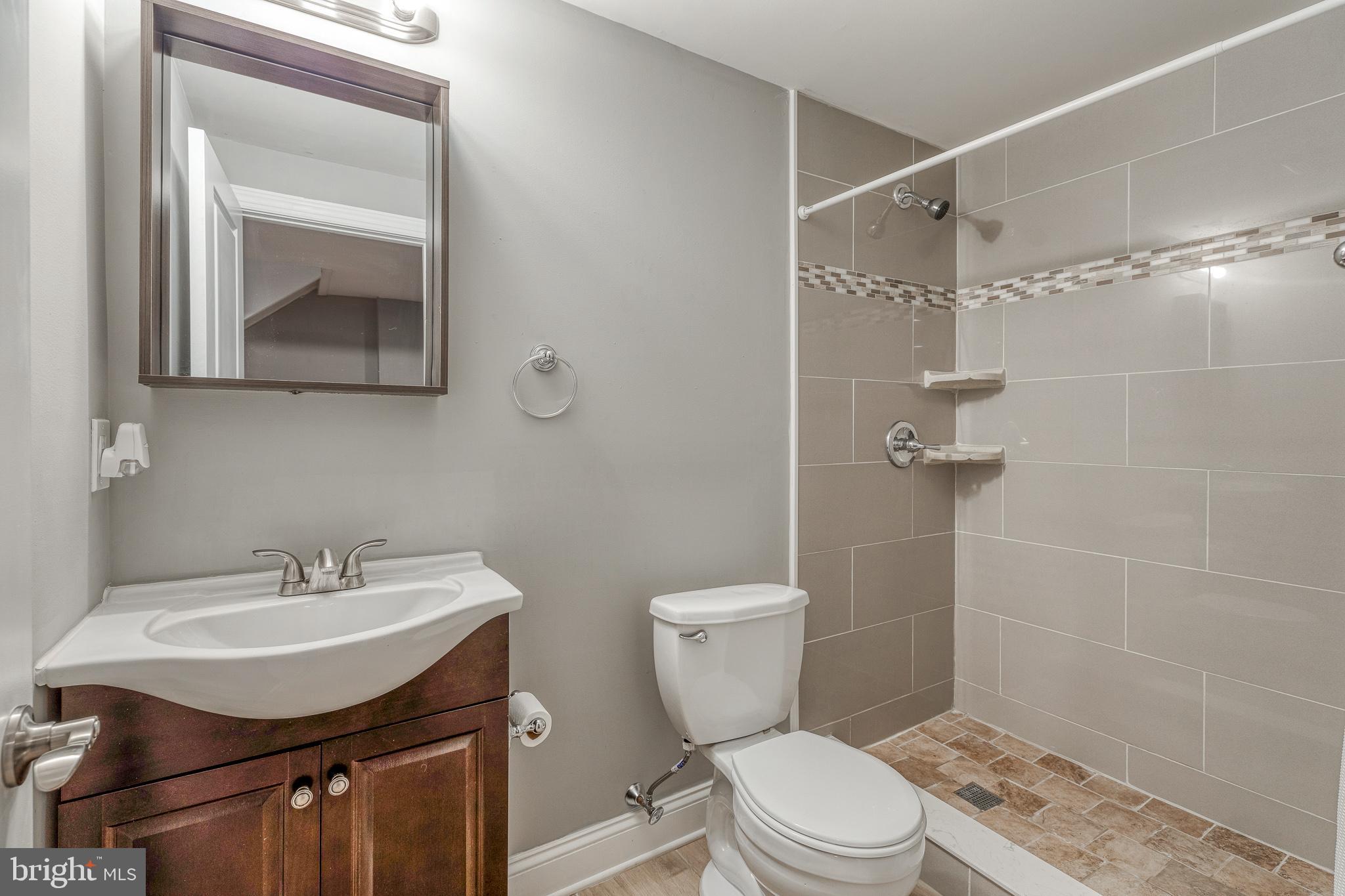 PASSYUNK SQUARE - Residential