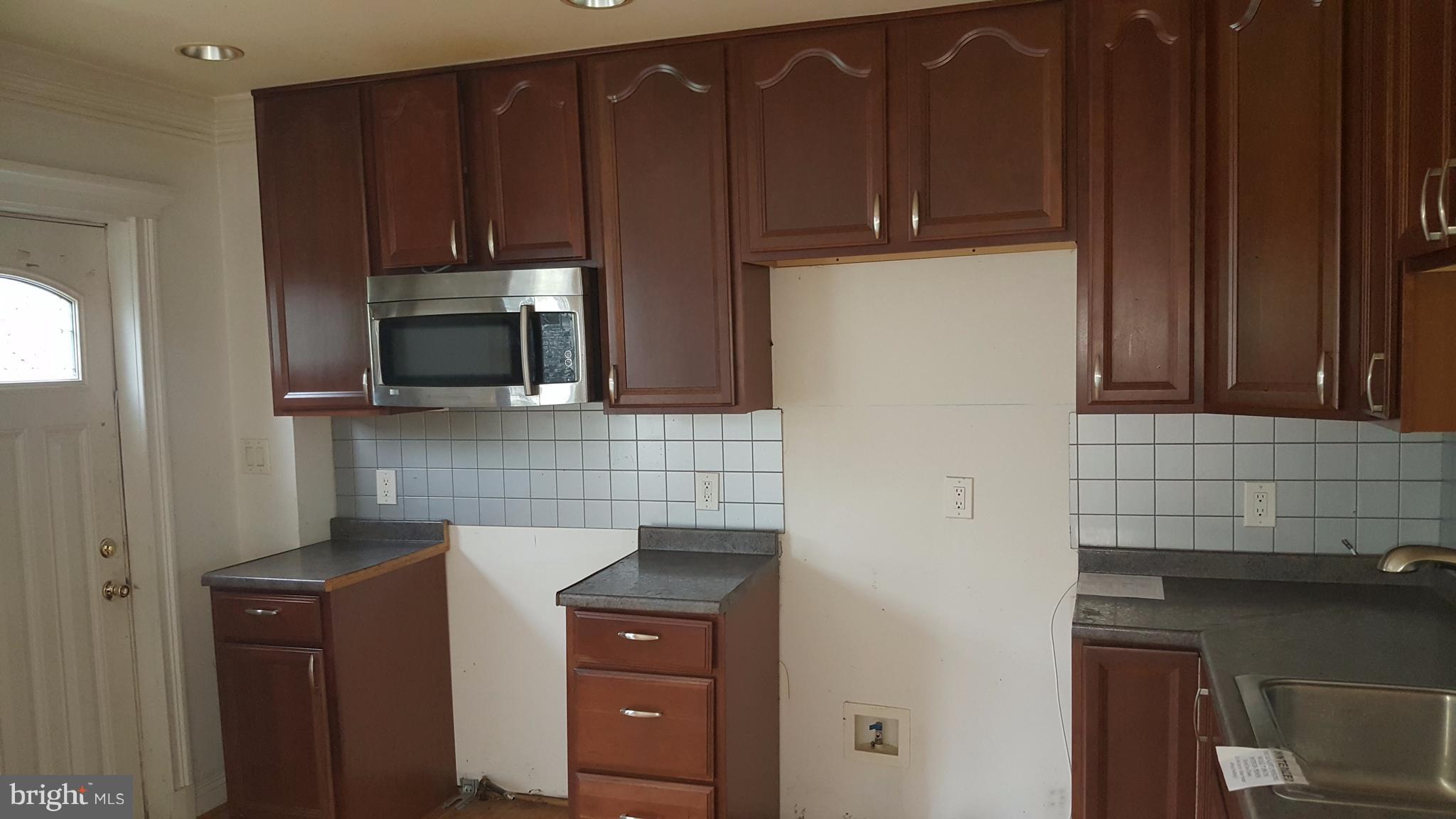 MERRITT HOMES - Residential