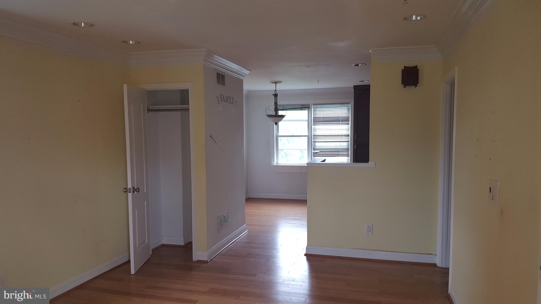 MERRITT HOMES - Residential