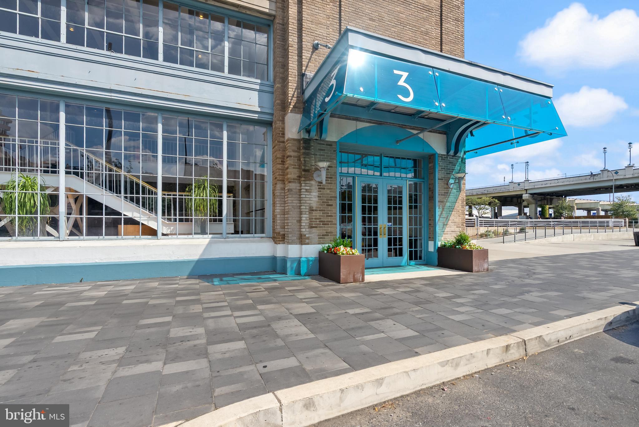 3 N CHRIS COLUMBUS BOULEVARD RL106