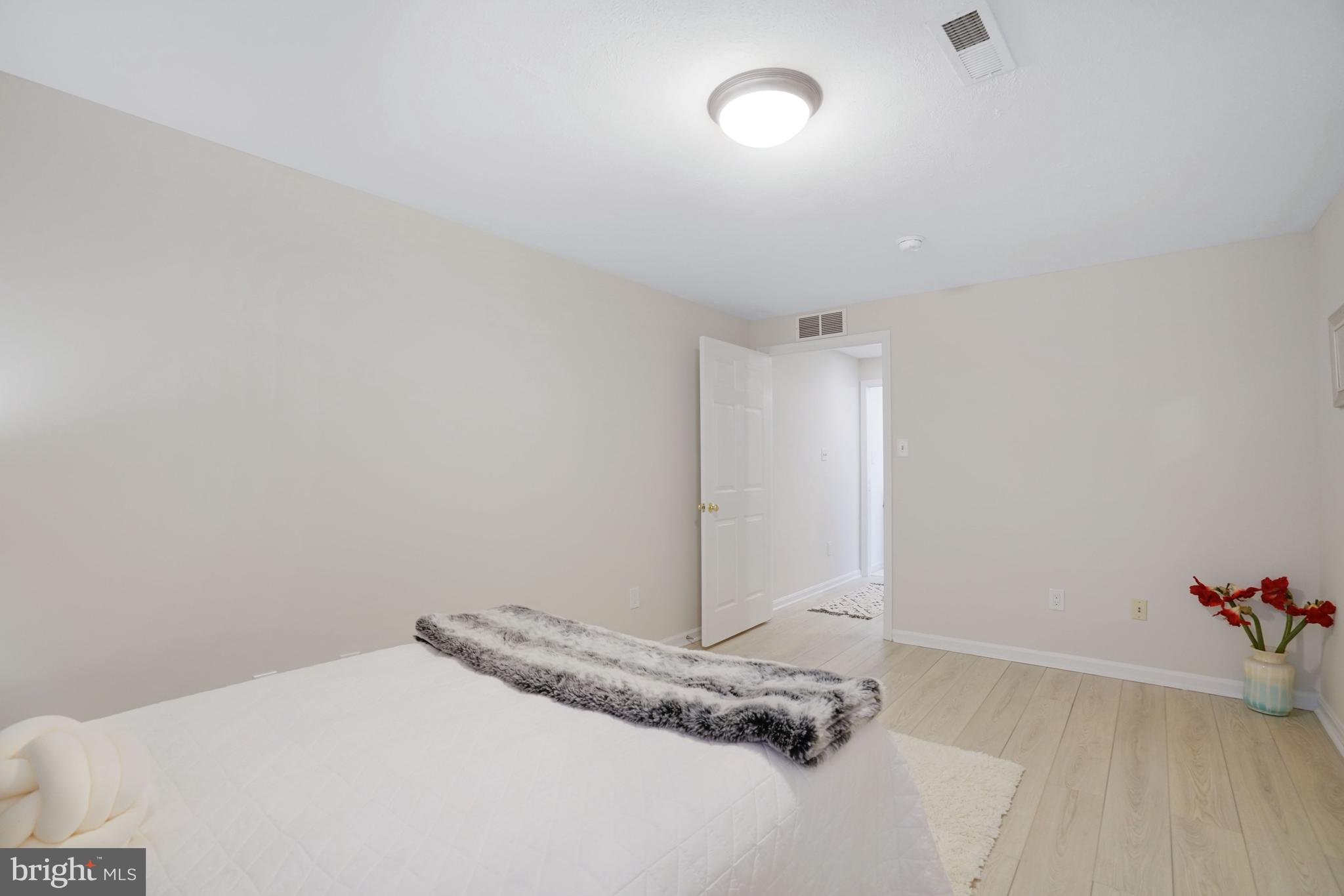 CROSSPOINTE - Residential