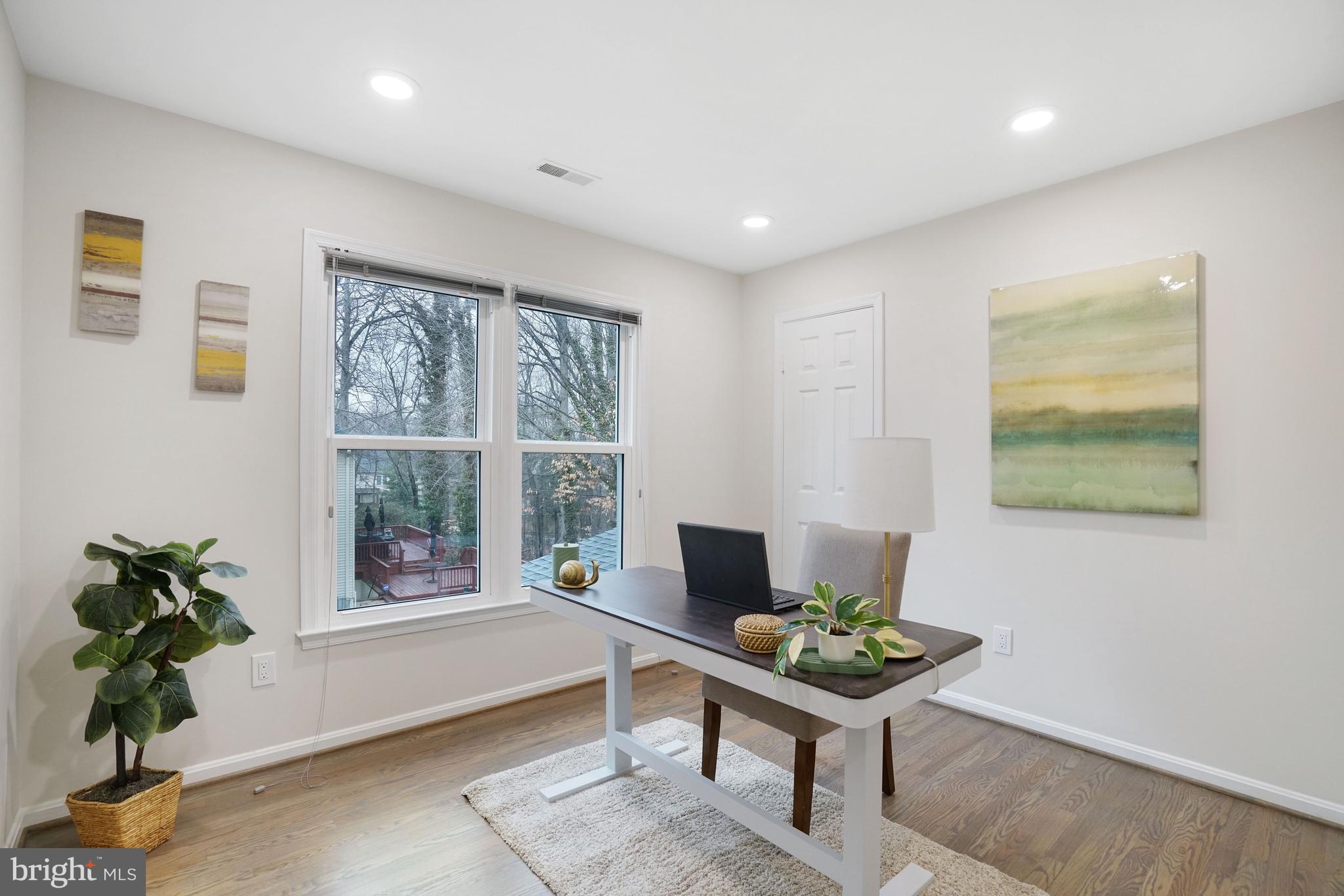 CROSSPOINTE - Residential