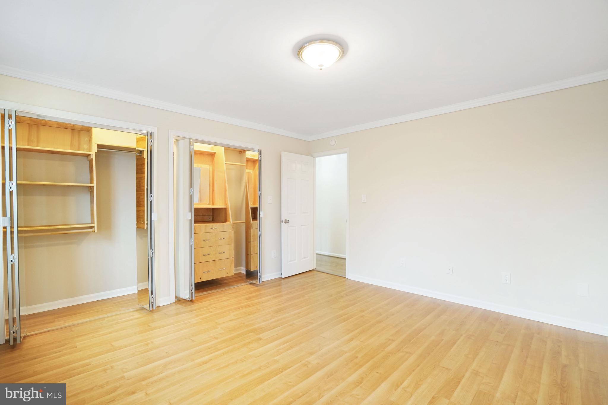 CROSSPOINTE - Residential