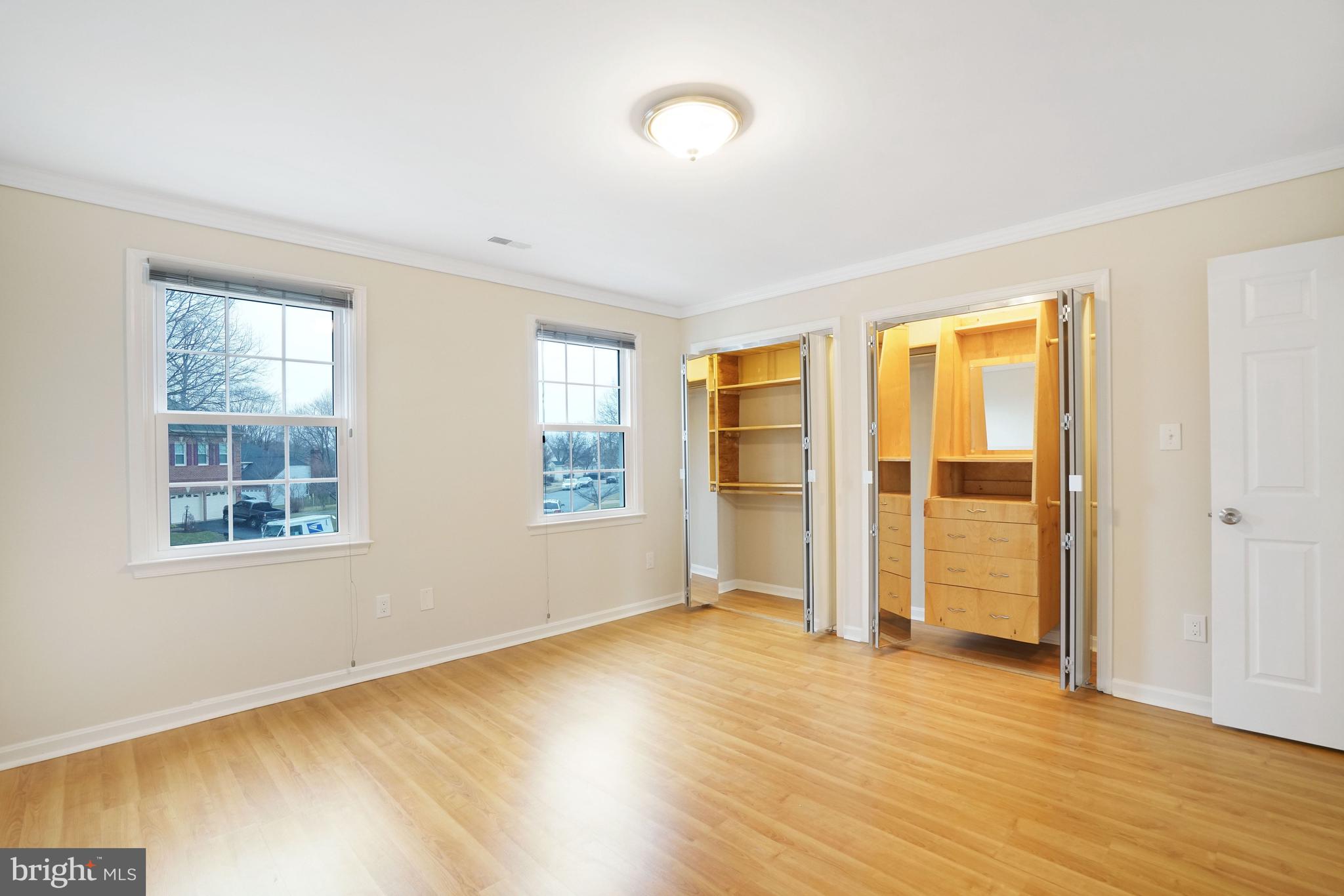 CROSSPOINTE - Residential