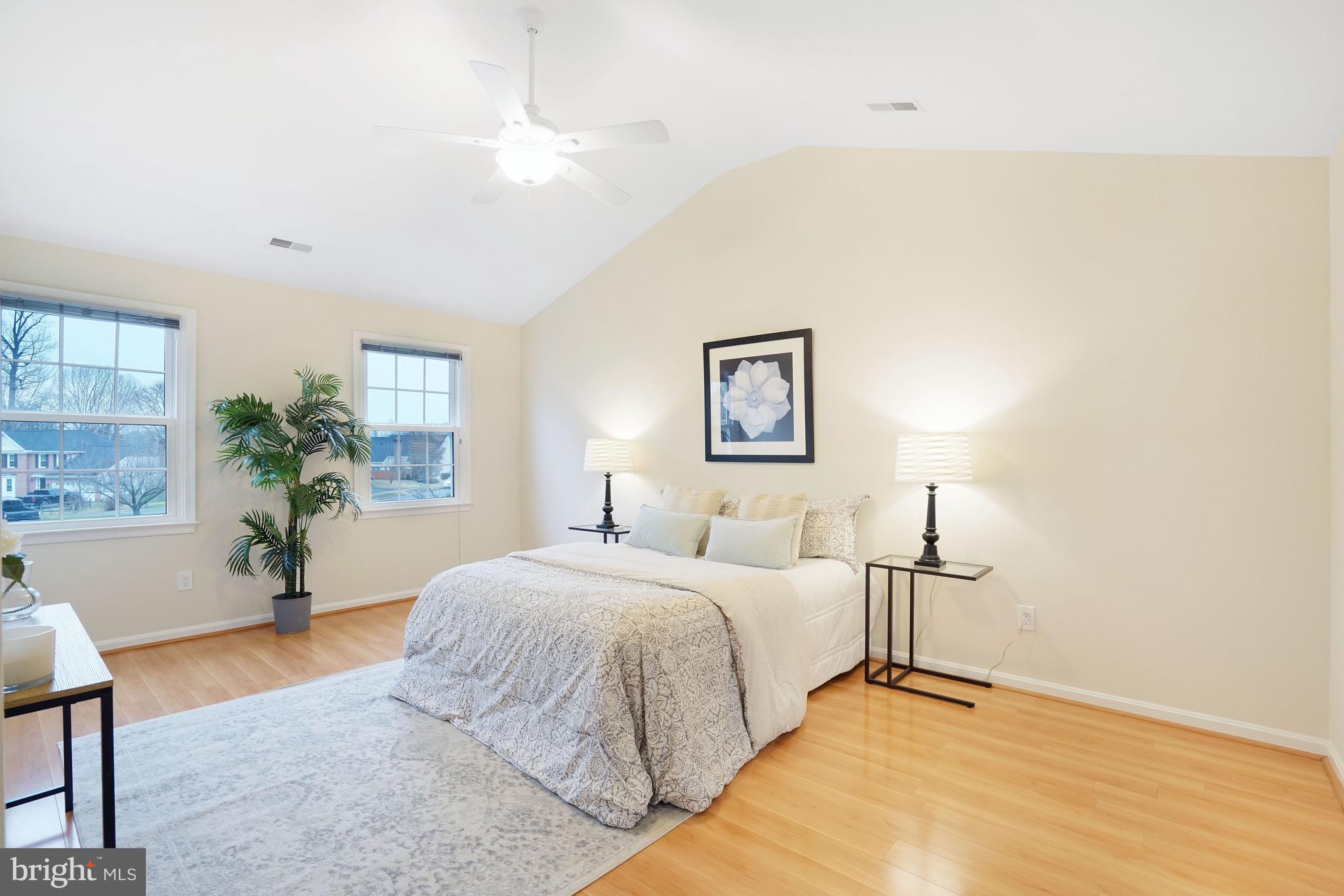 CROSSPOINTE - Residential