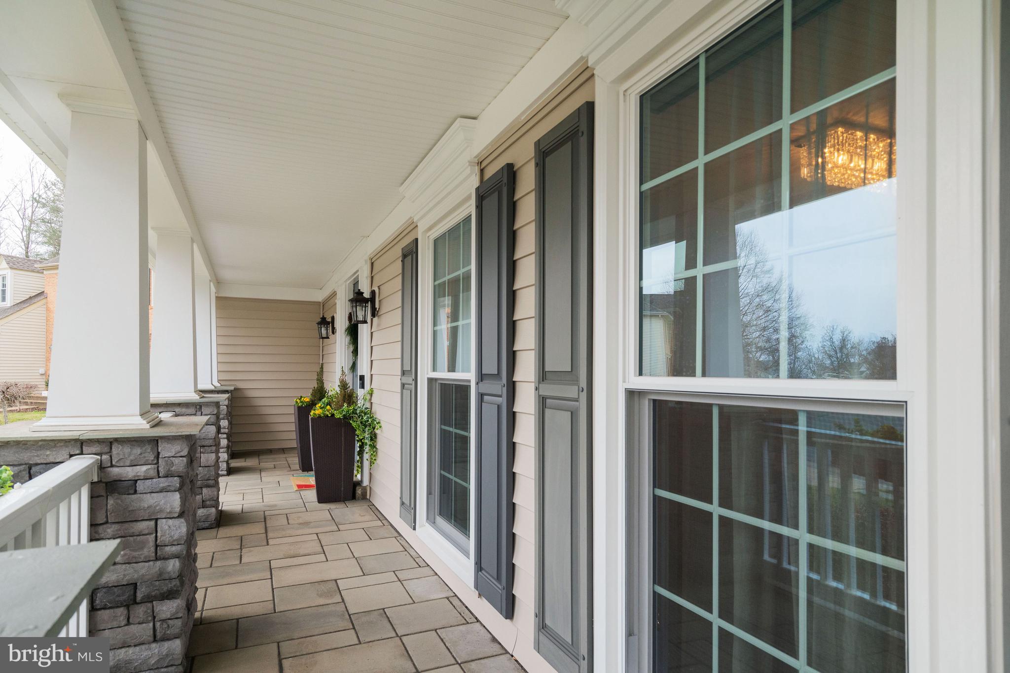 CROSSPOINTE - Residential