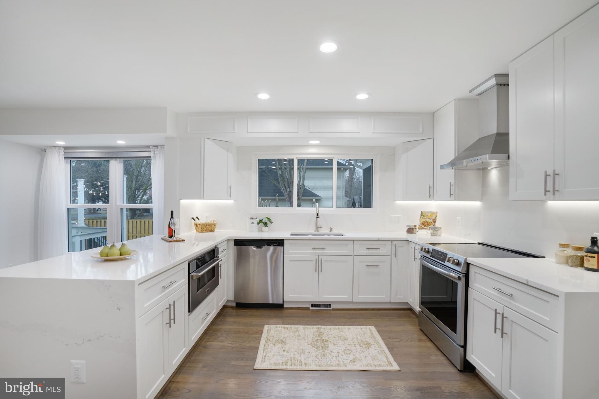 CROSSPOINTE - Residential