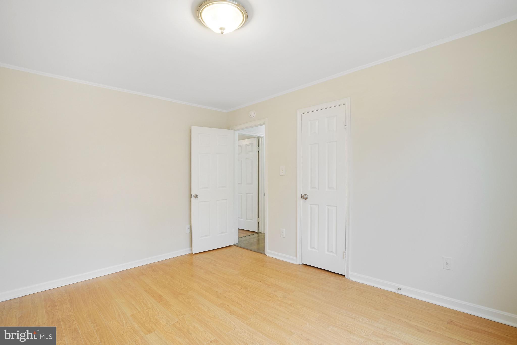 CROSSPOINTE - Residential