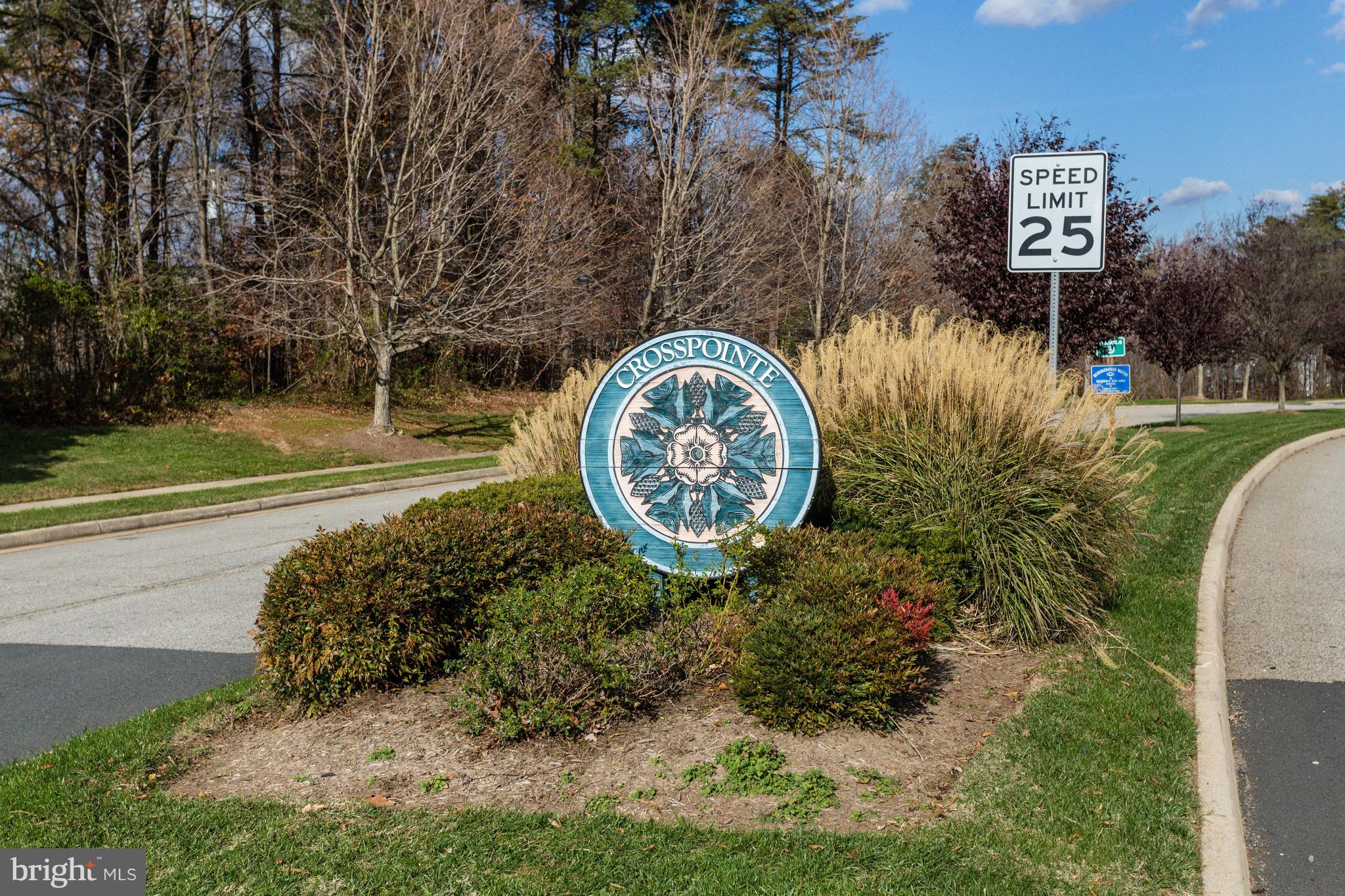 CROSSPOINTE - Residential