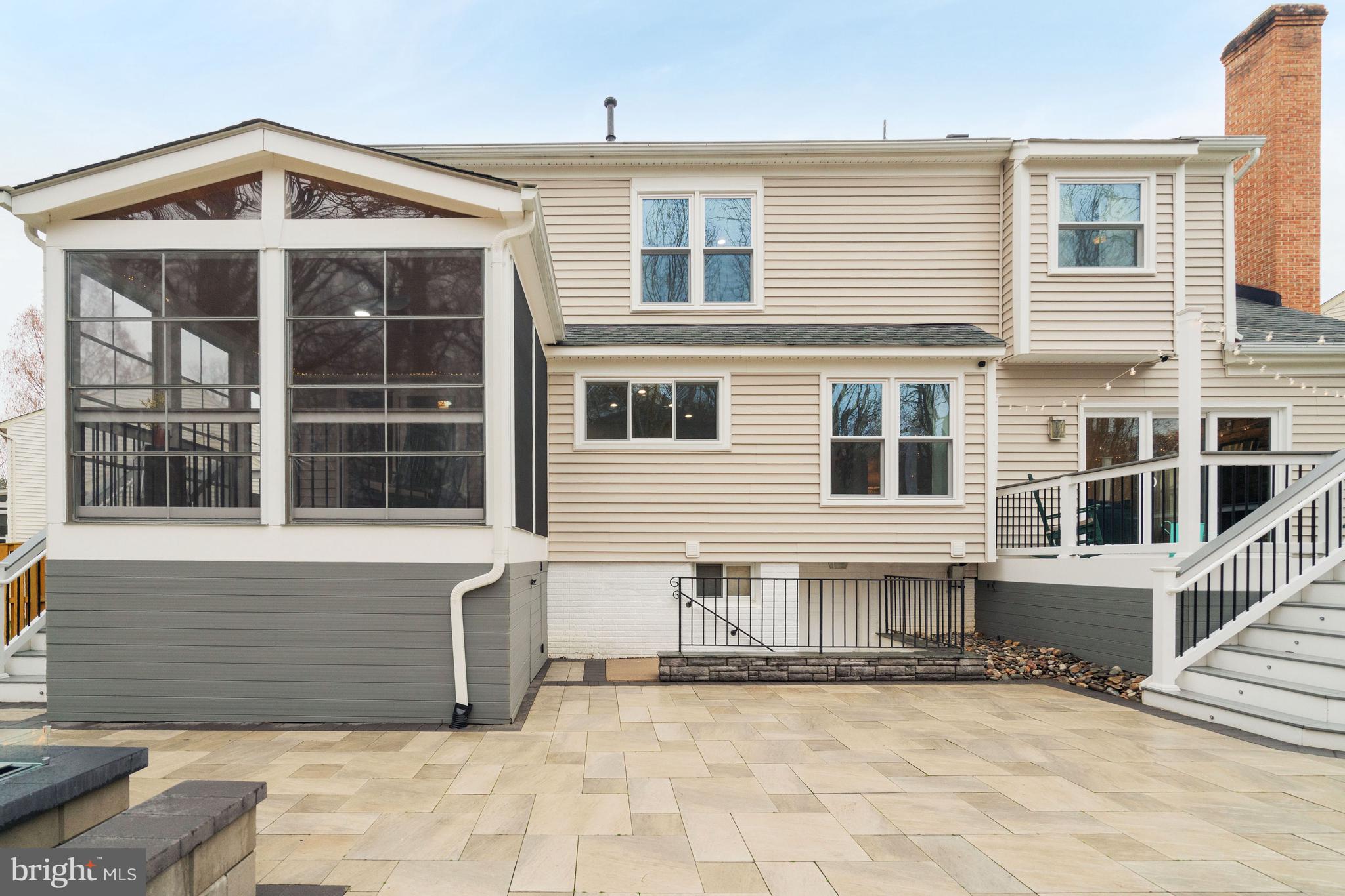 CROSSPOINTE - Residential