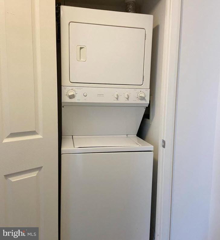 INNER HARBOR - Residential Lease