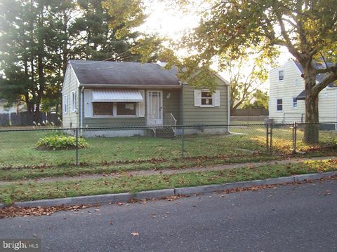 514 CRAMER AVENUE BEVERLY NJ 08010