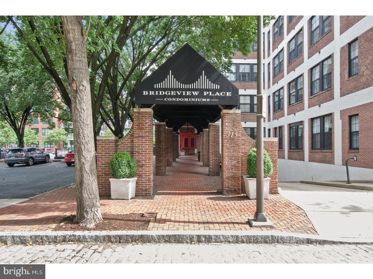 One of Old City's Loft Buildings. This BridgeView Condo has just been completely repainted, new carpets throughout, new closet doors, Galley Kitchen has new stainless appliances. Located in the heart of Old City with a walking score of 99. Surrounded by galleries and First Friday events . Building is pet friendly (only 1) Front Doorman, Common Roof deck and court yard. Restaurants, shopping, close to major highways, Septa lines or just walk or ride your bicycle throughout the City. BikeShare available. Non Smoking Building.