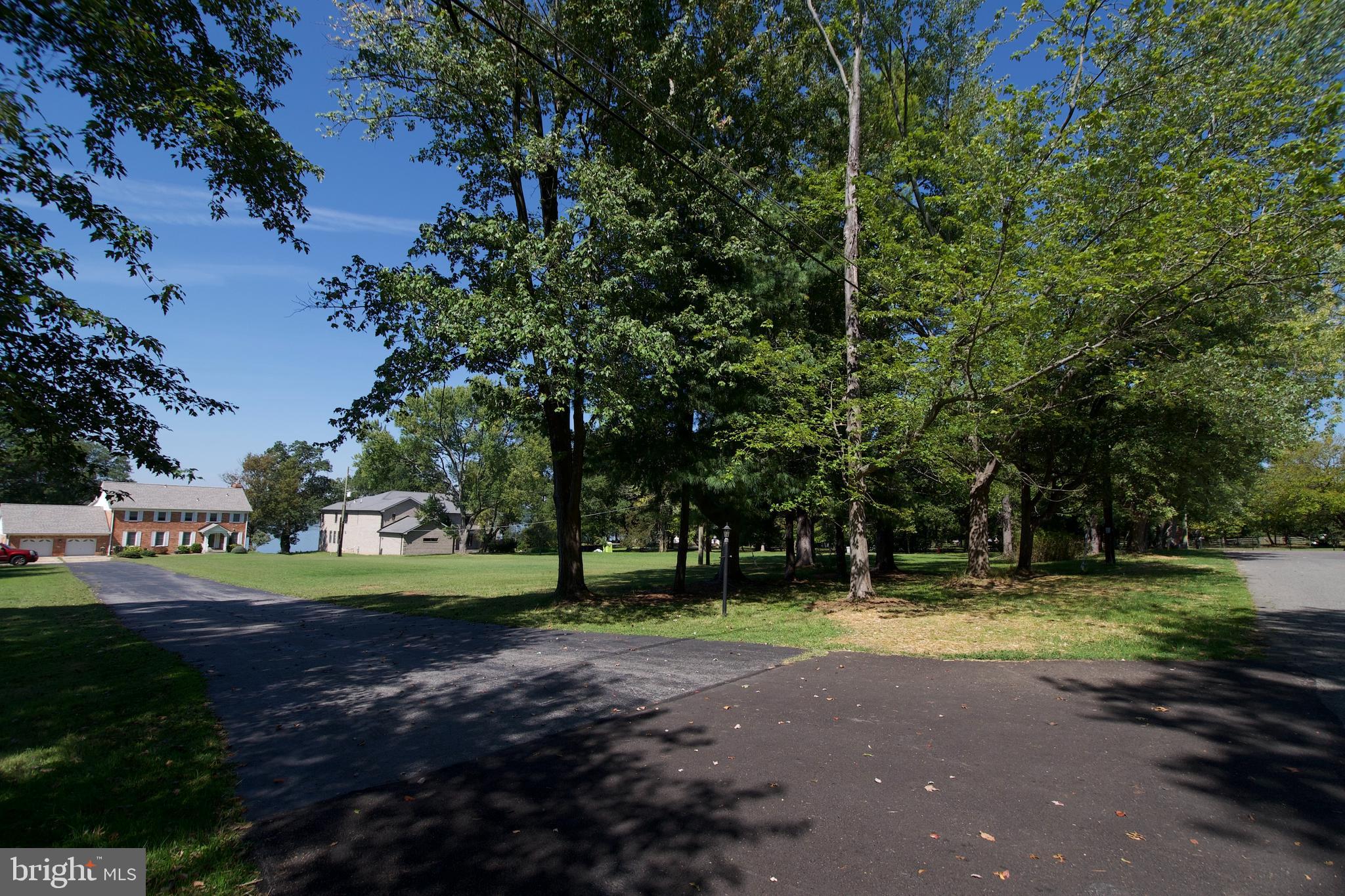 SWAN CREEK CLUB - Land