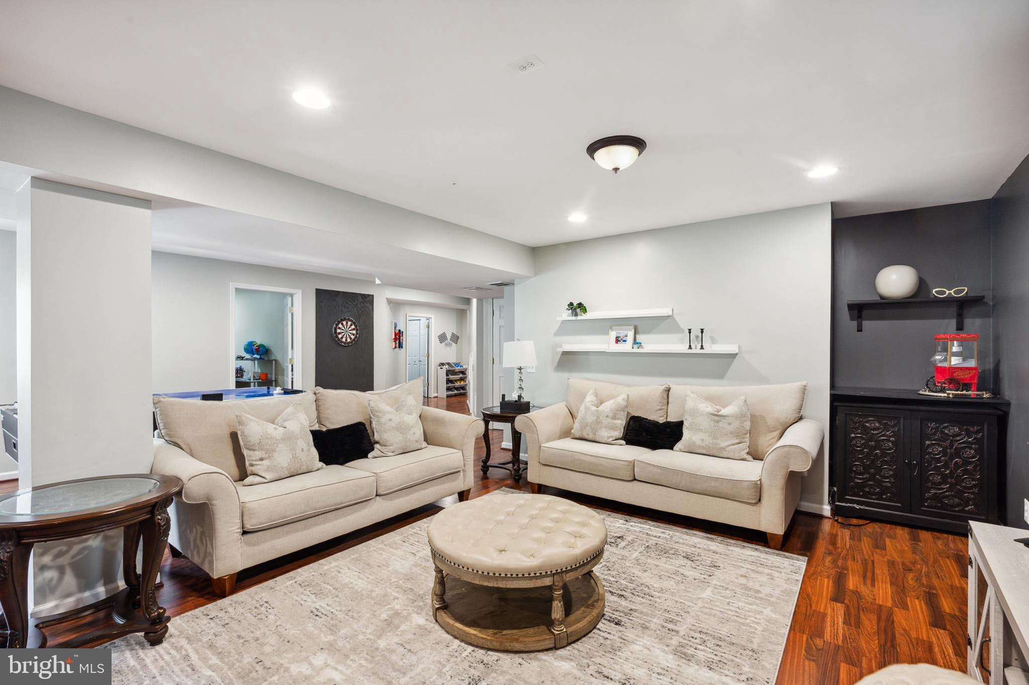 FAIRCREST - Residential