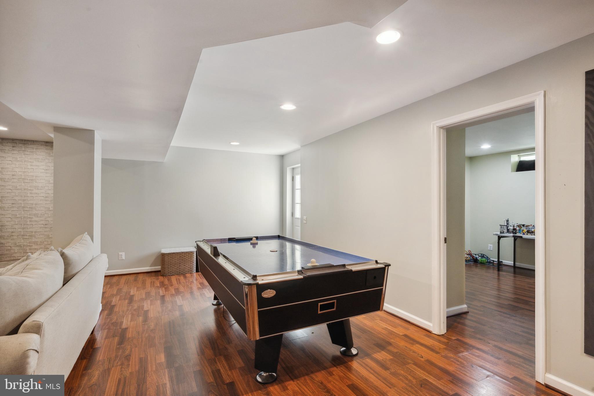 FAIRCREST - Residential