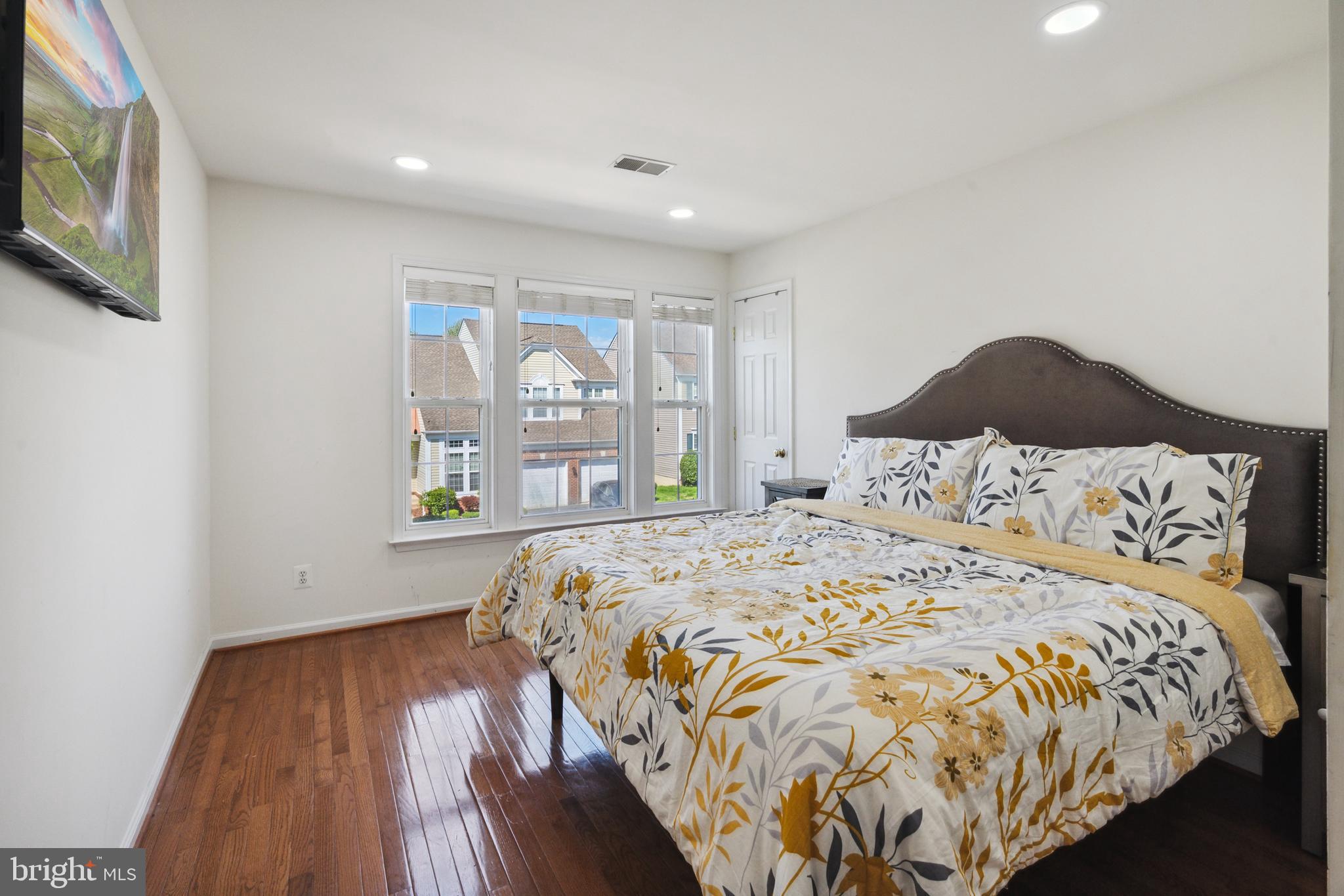 FAIRCREST - Residential