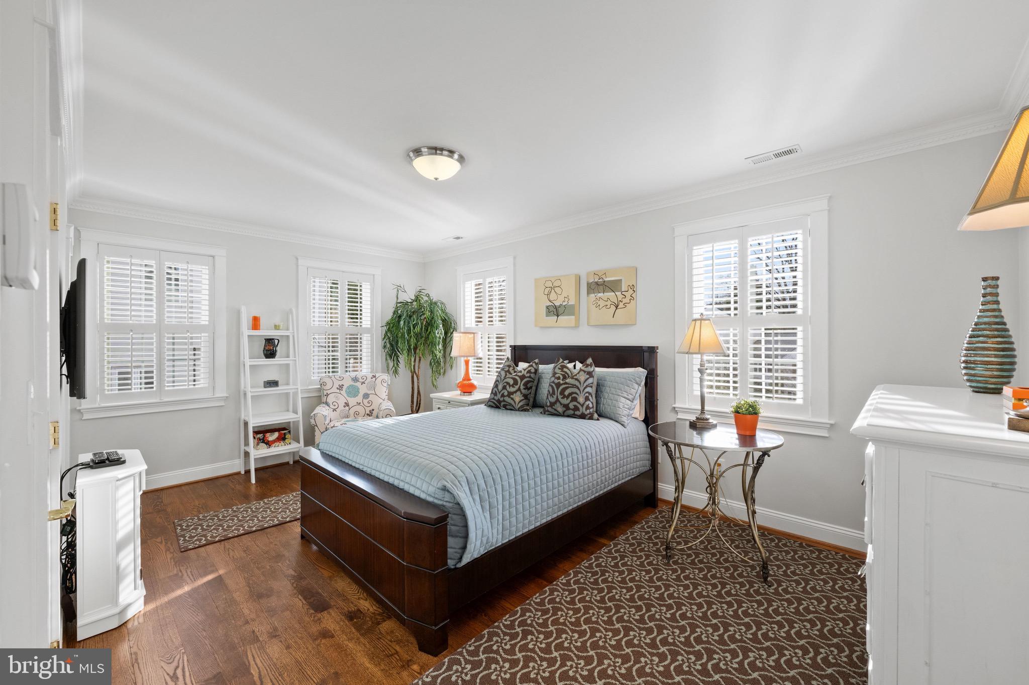 HAWTHORNE - Residential