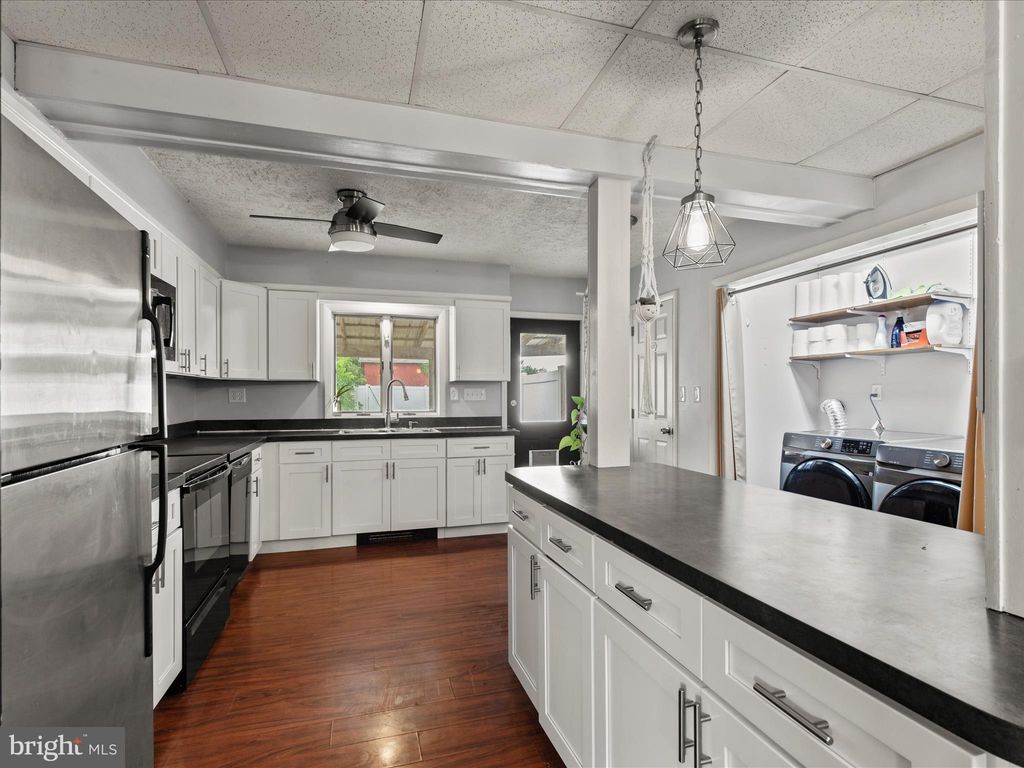 Photo of 452 E High Street, ELIZABETHTOWN, PA 17022 (MLS # PALA2069986)