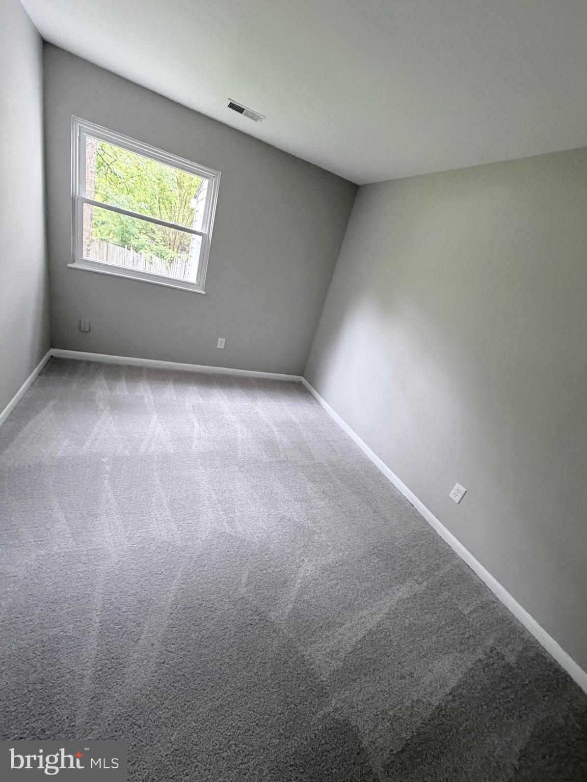 QUEENS PARK - Residential