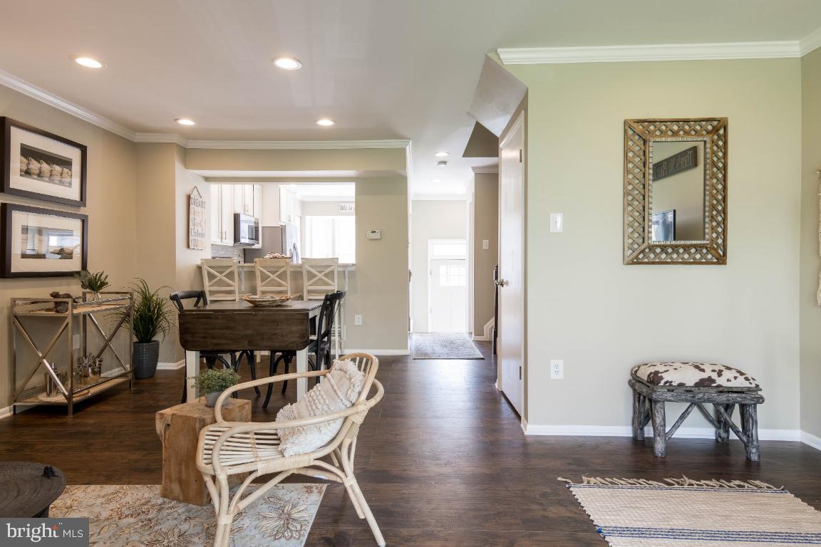 ROLLING CREST - Residential