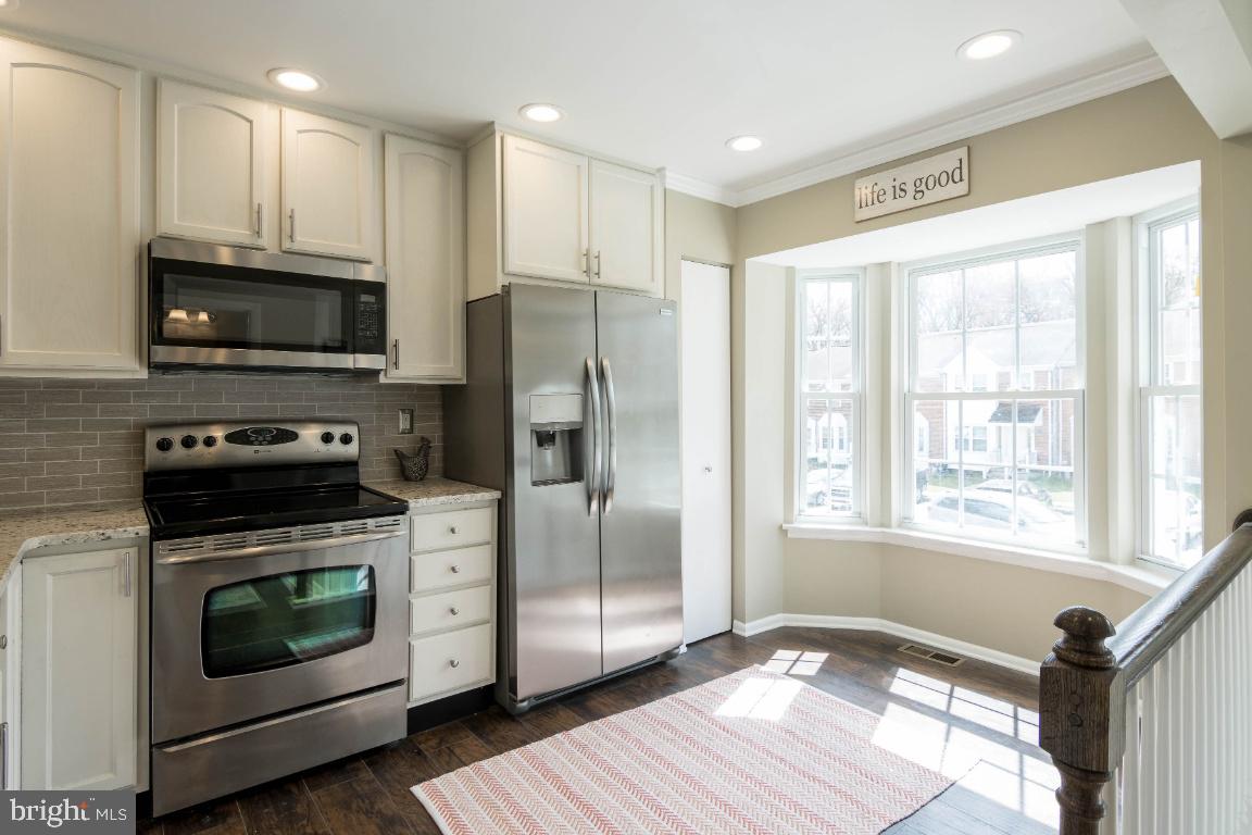 ROLLING CREST - Residential