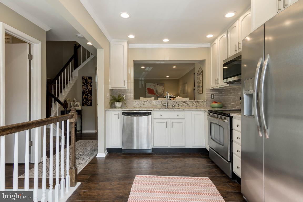 ROLLING CREST - Residential