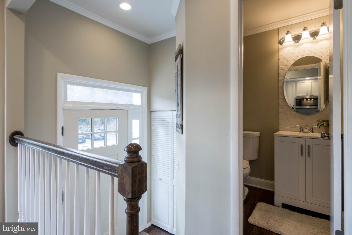 ROLLING CREST - Residential