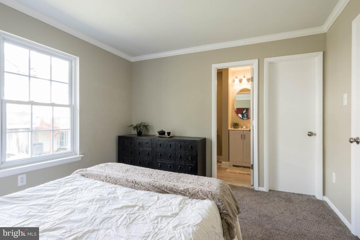 ROLLING CREST - Residential