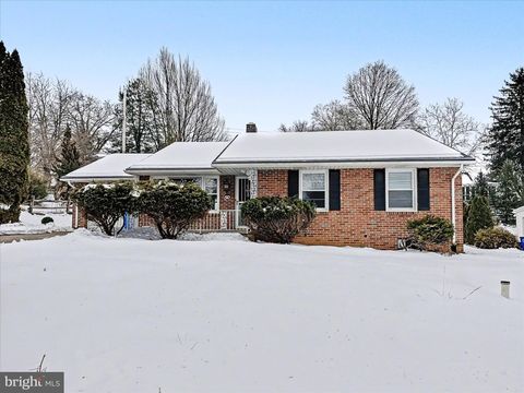 758 CLEARMOUNT ROAD YORK PA 17403