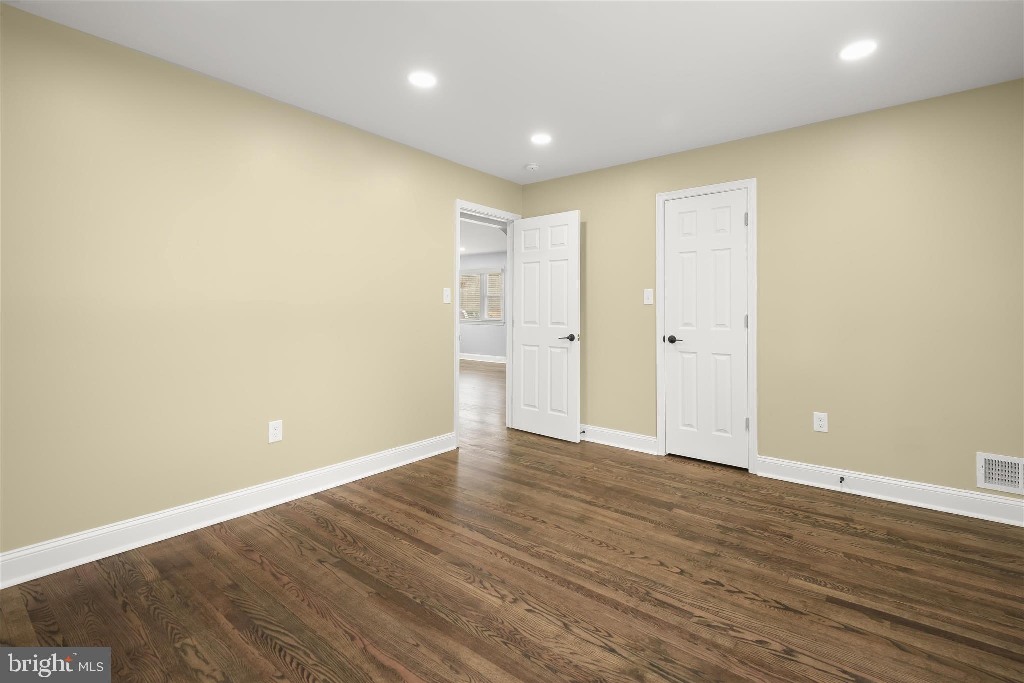 BELTSVILLE - Residential