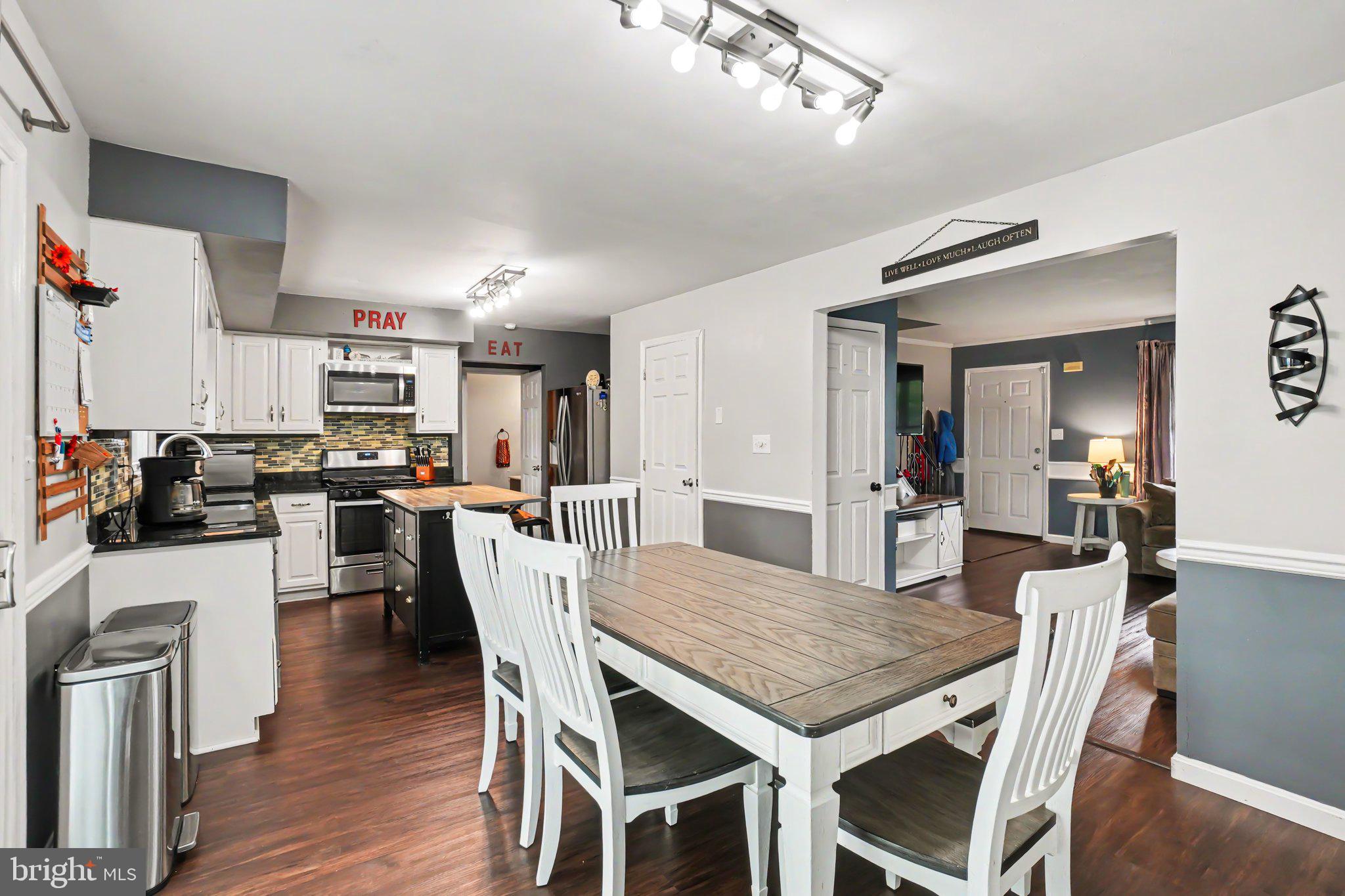 SPRINGTON VILLAGE - Residential