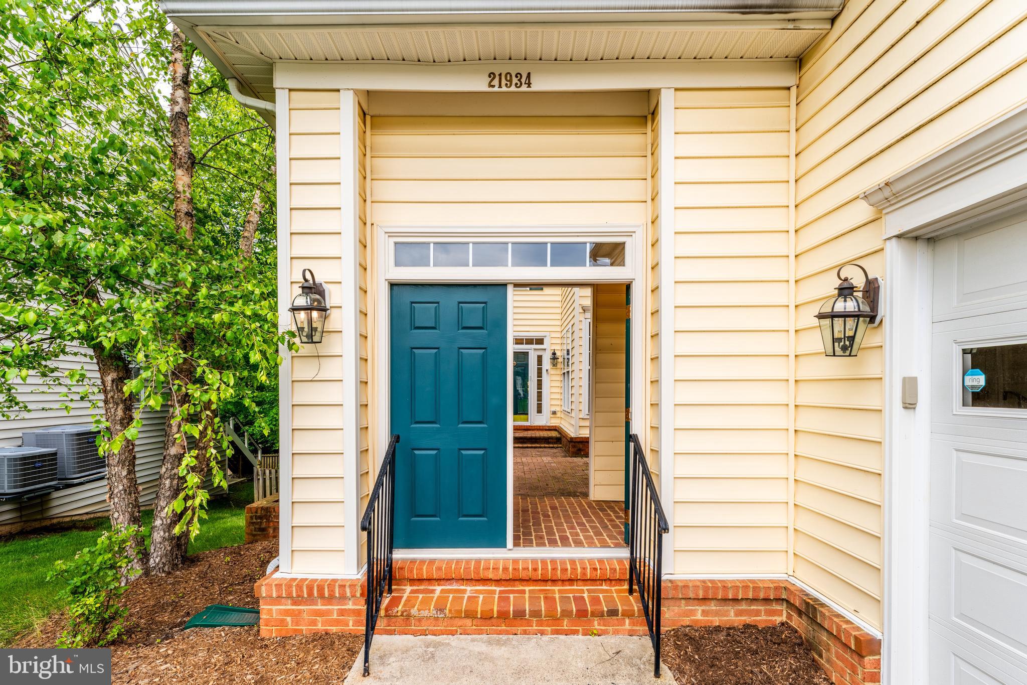 21934 WINDOVER DRIVE