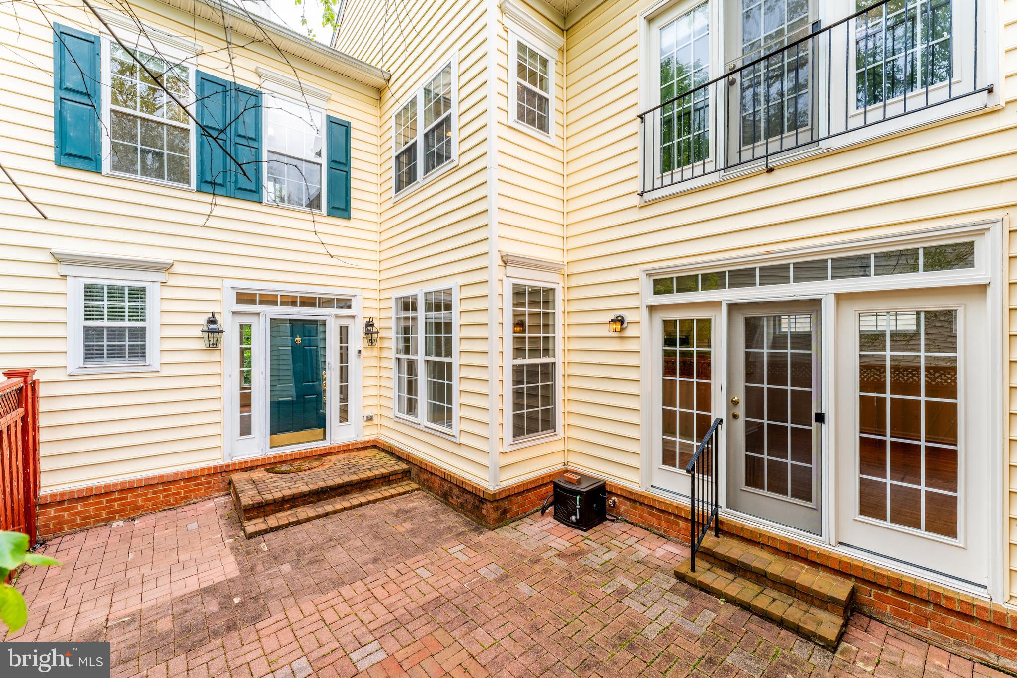 21934 WINDOVER DRIVE